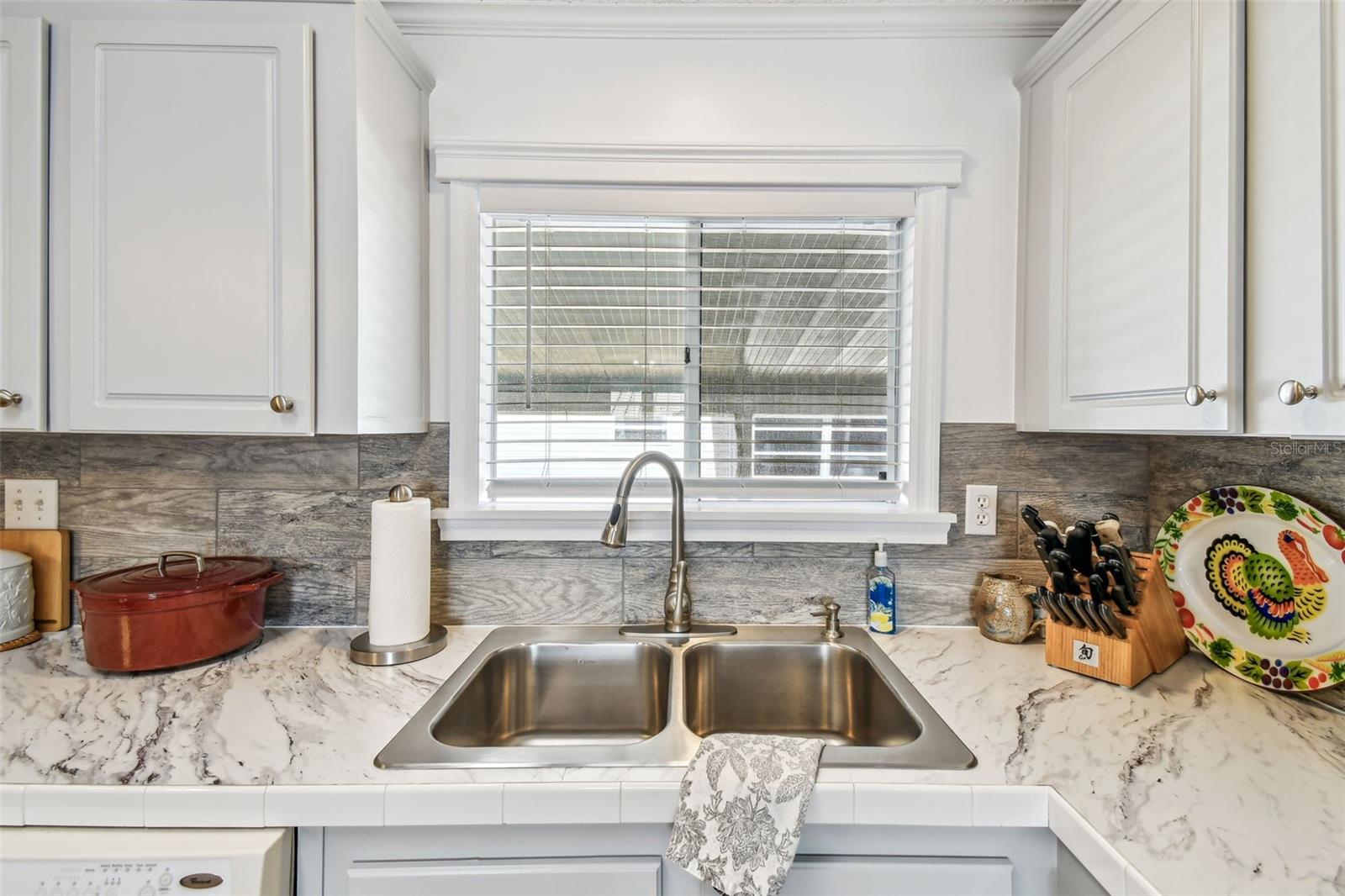 Image 12 of 77 For 34506 Rose Drive N