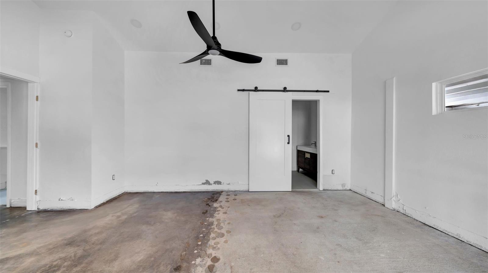 Image 17 of 38 For 8262 26th Avenue N