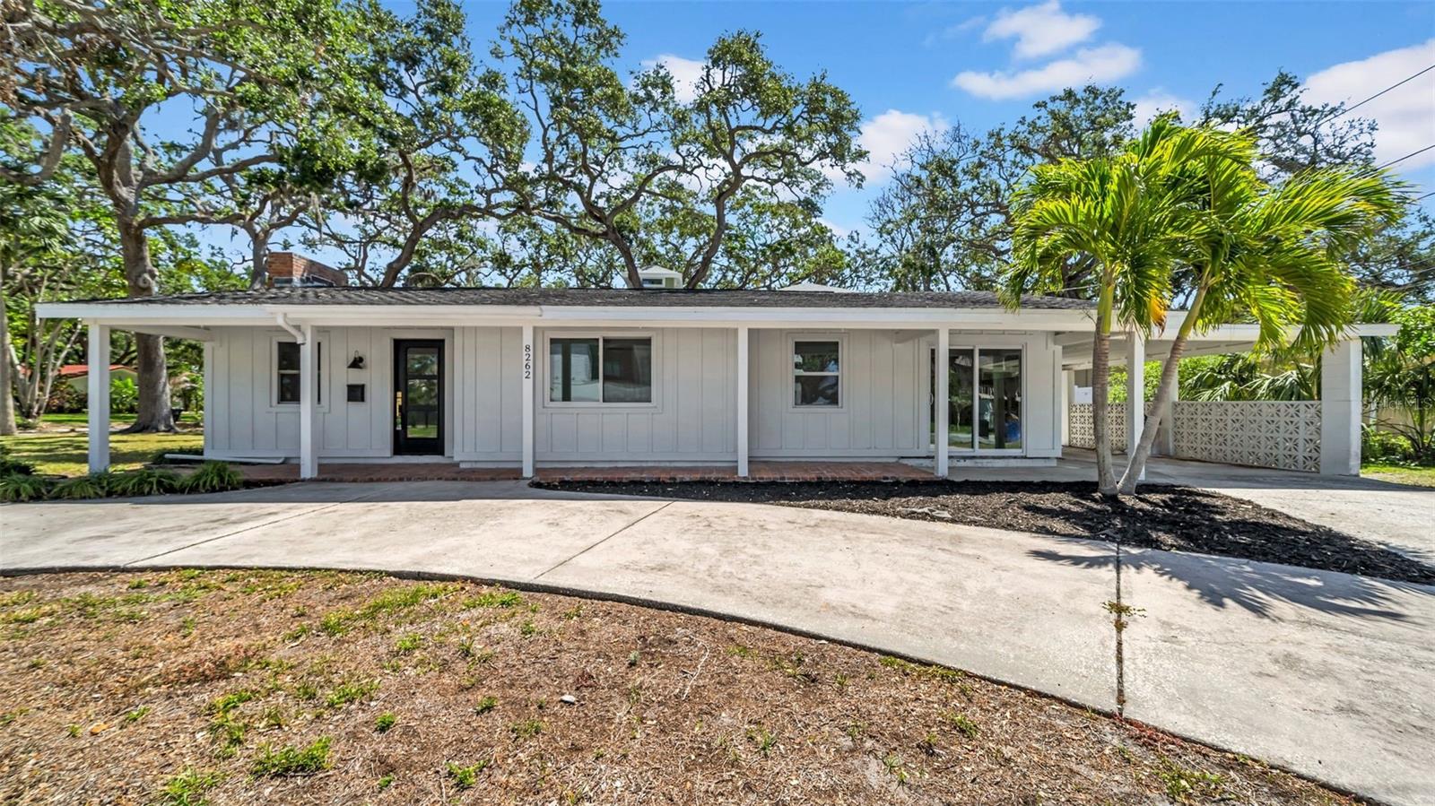 Image 4 of 38 For 8262 26th Avenue N