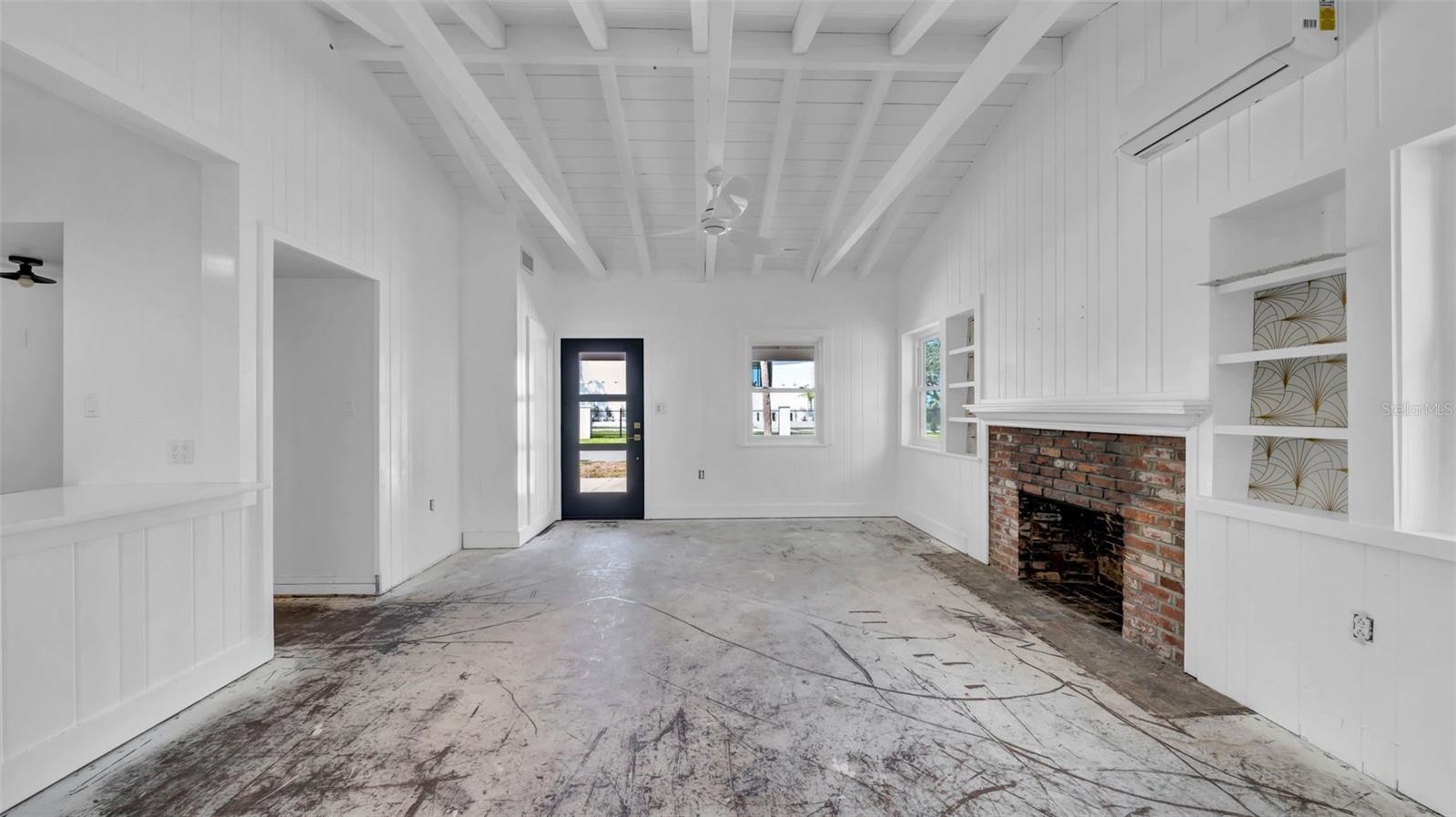 Image 6 of 38 For 8262 26th Avenue N