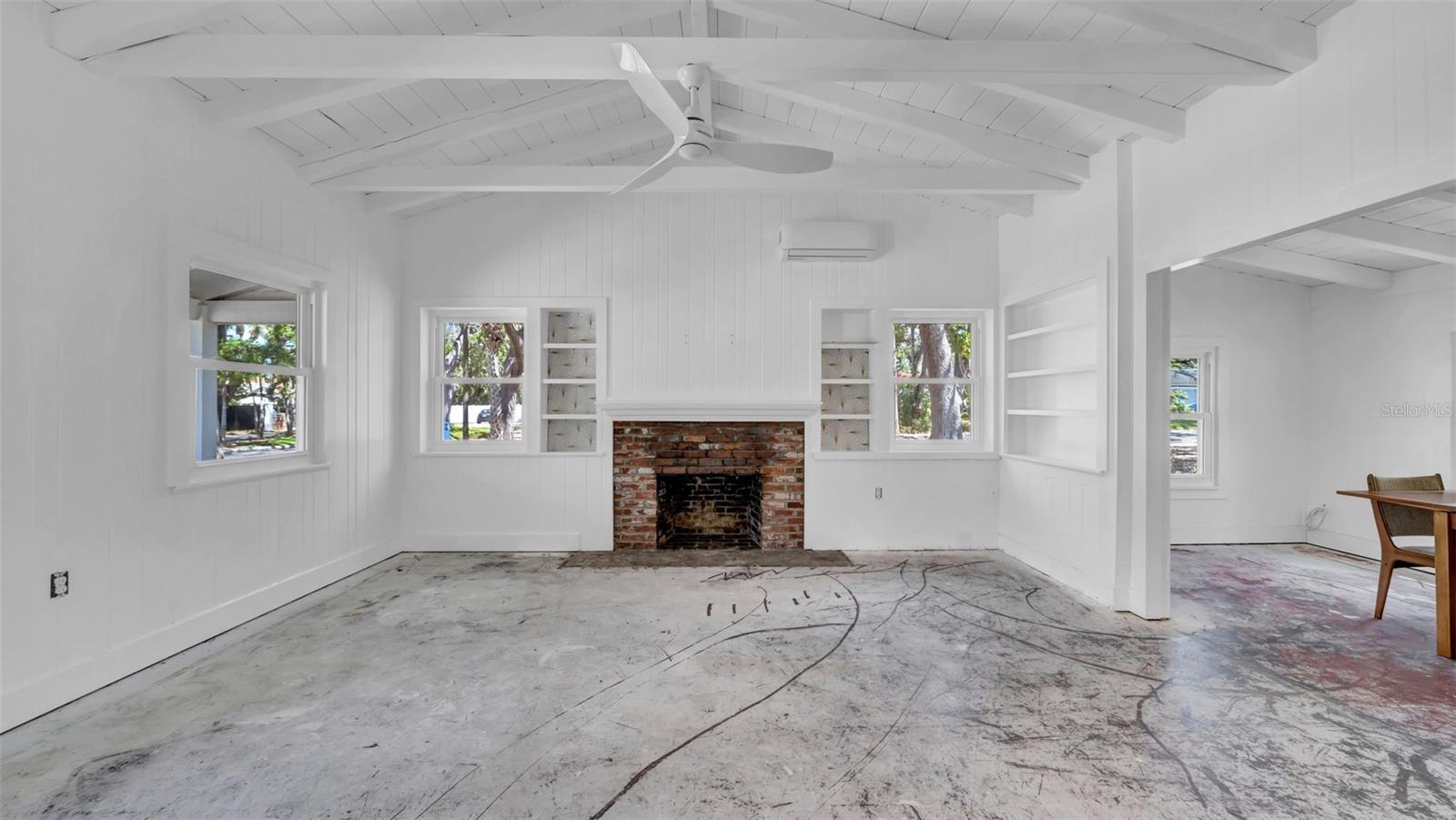 Image 7 of 38 For 8262 26th Avenue N