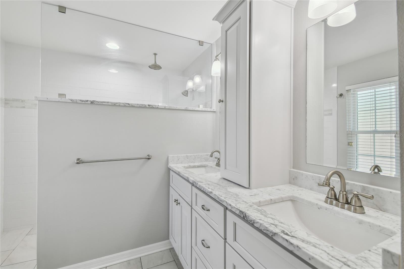 Image 21 of 35 For 3212 Villa Rosa Street