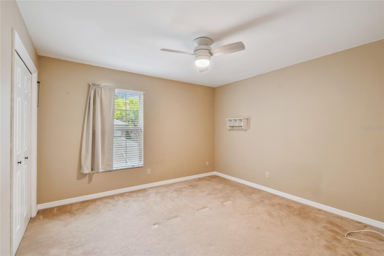 Image 23 of 35 For 3212 Villa Rosa Street