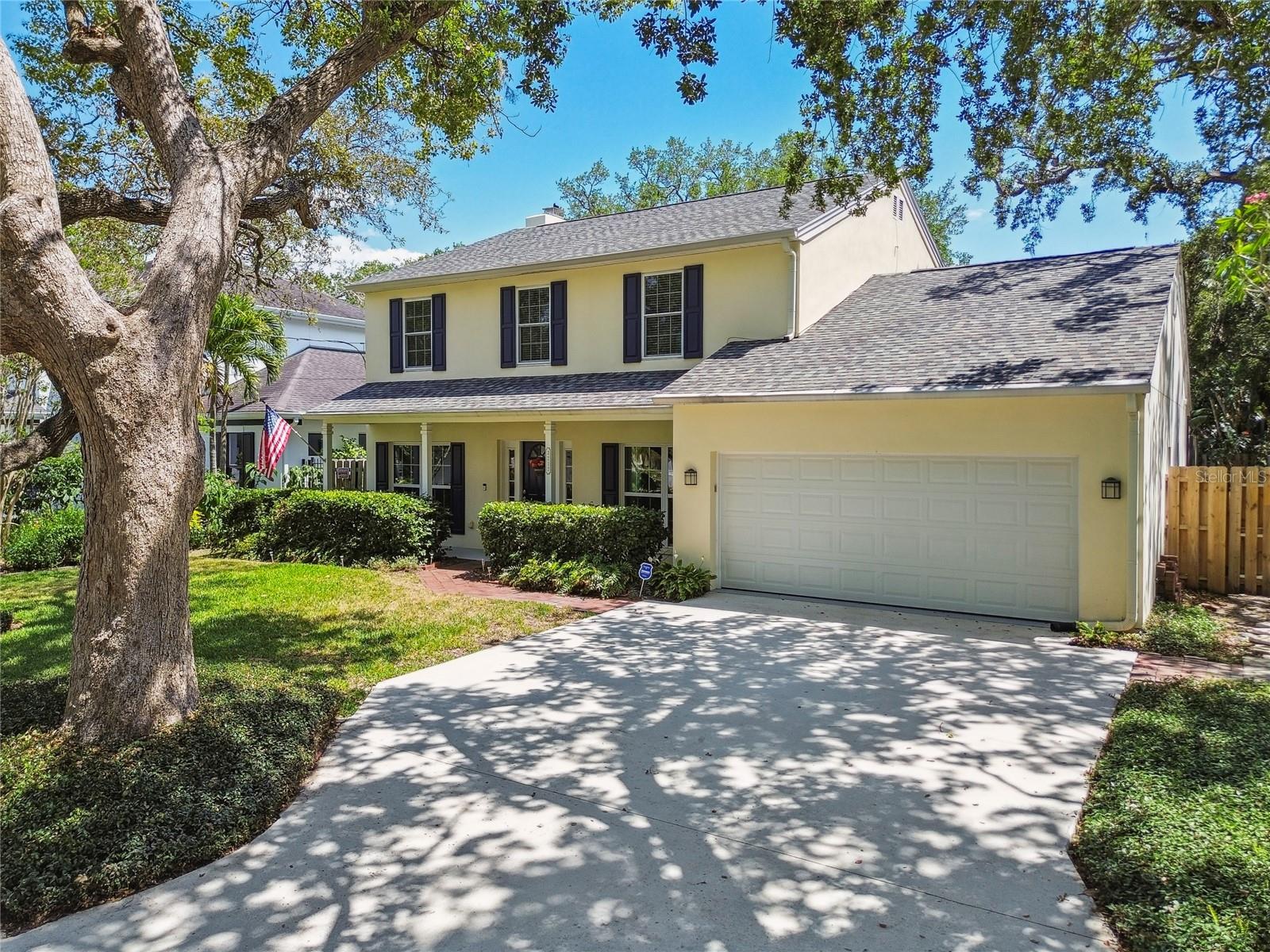 Image 3 of 35 For 3212 Villa Rosa Street