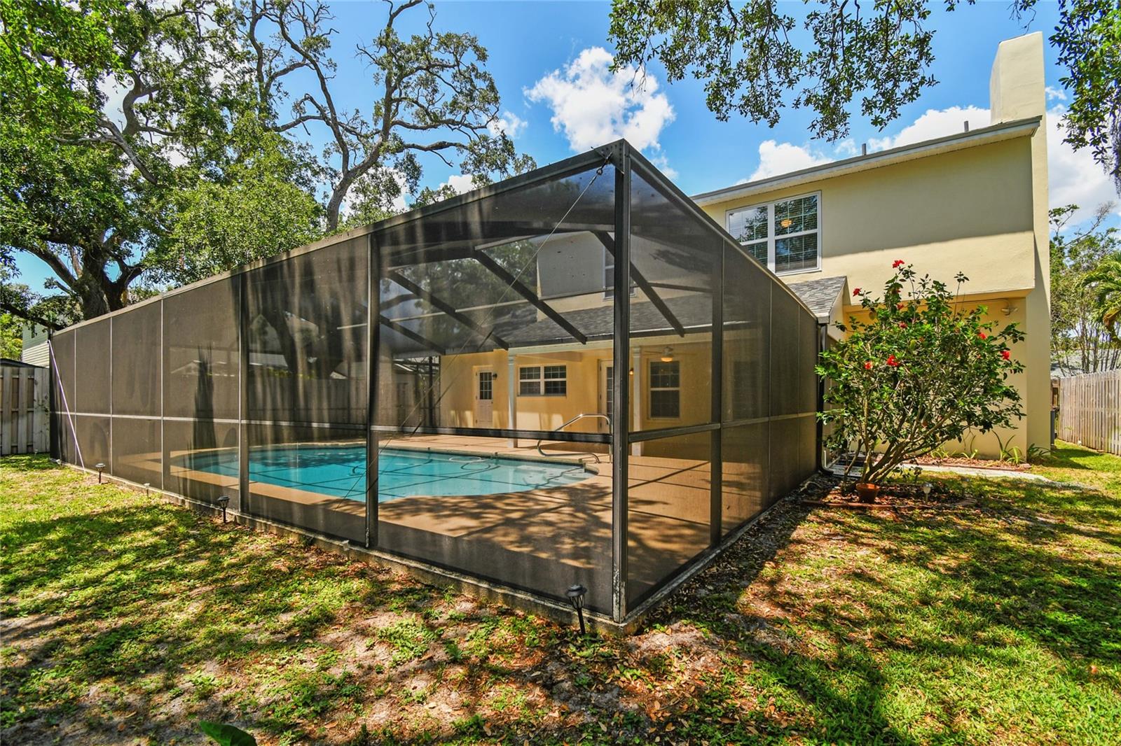 Image 34 of 35 For 3212 Villa Rosa Street