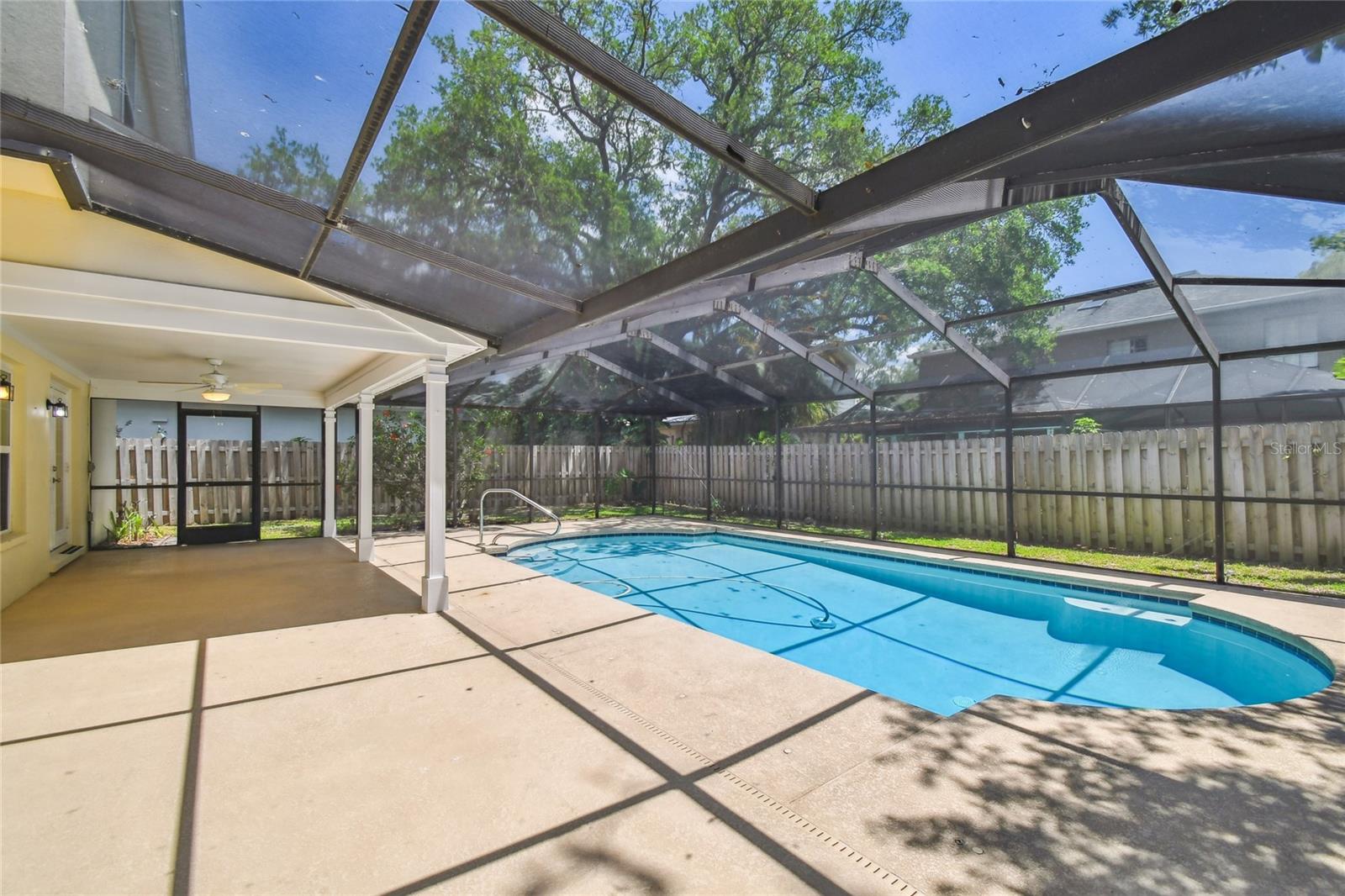 Image 6 of 35 For 3212 Villa Rosa Street