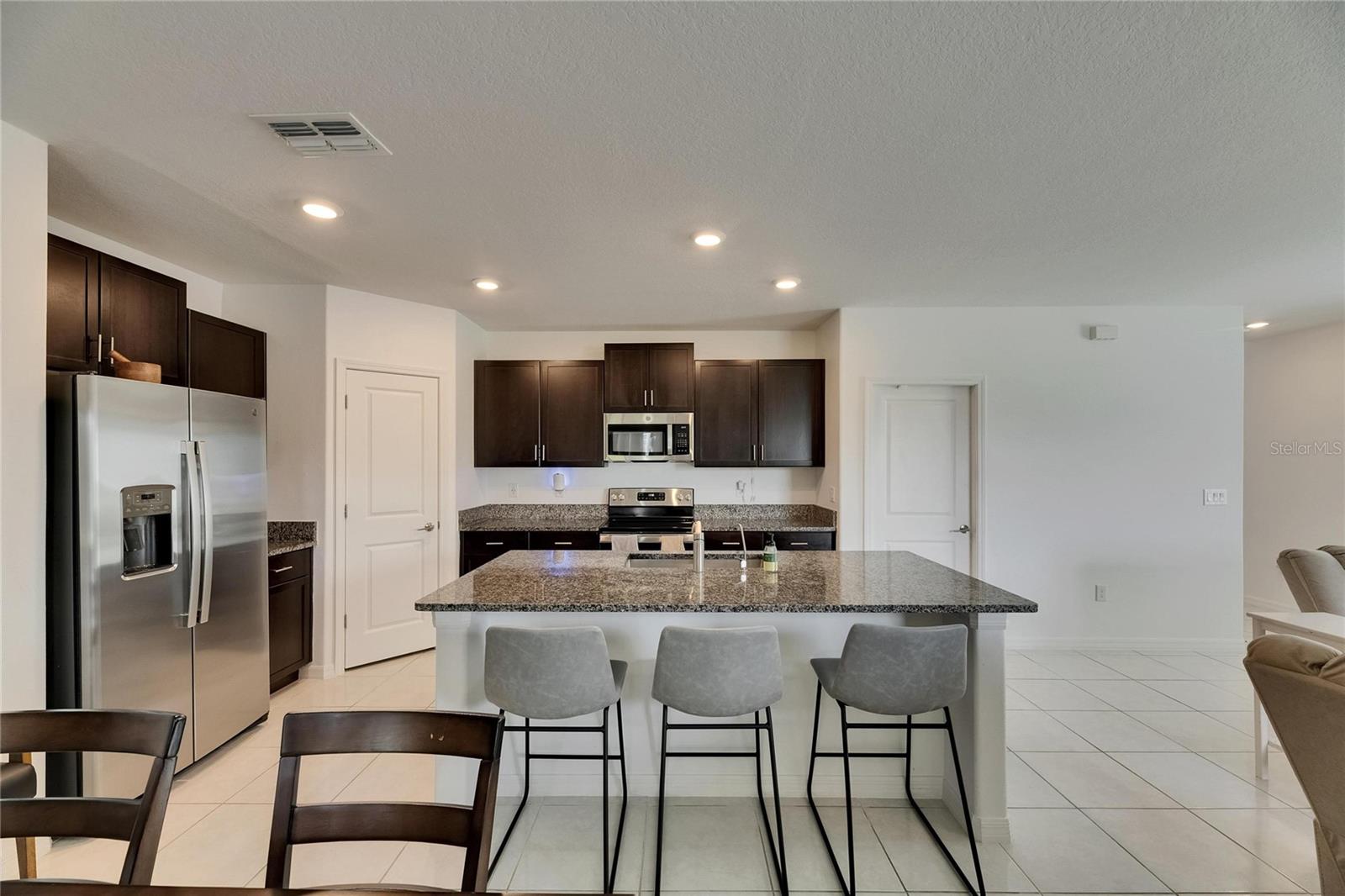 Image 16 of 64 For 9907 Spanish Lime Court