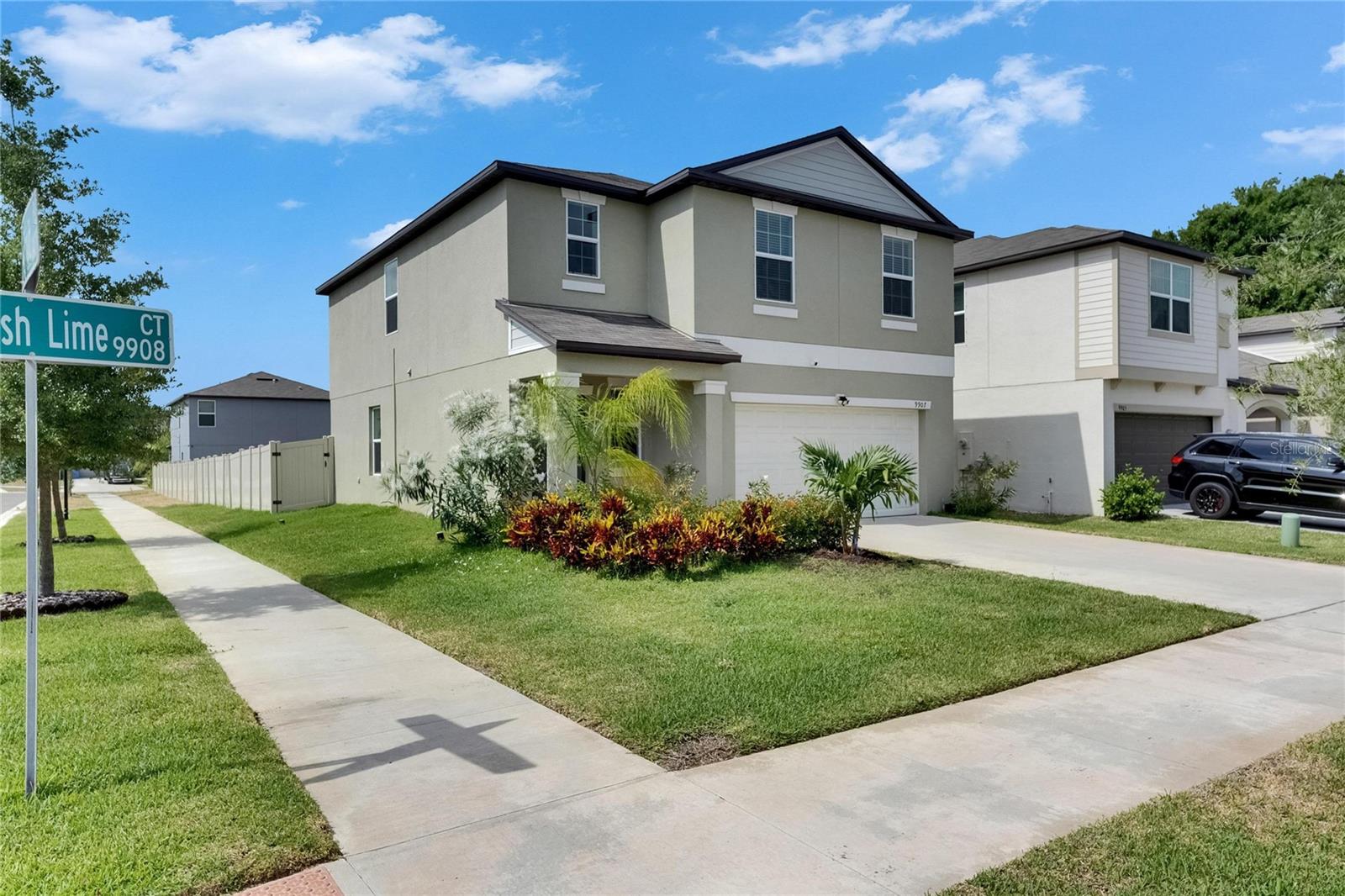Image 5 of 64 For 9907 Spanish Lime Court