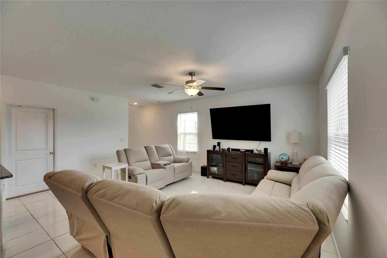 Image 9 of 64 For 9907 Spanish Lime Court