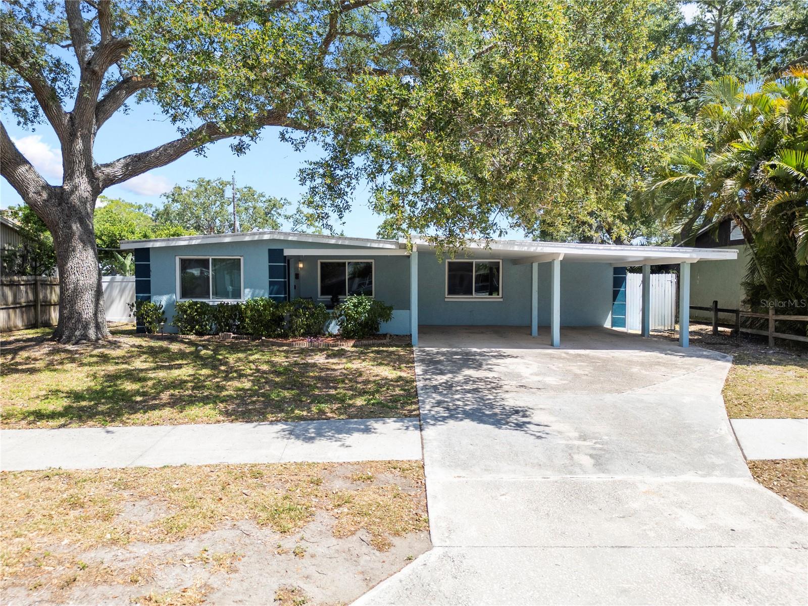 Details for 920 16th Avenue Sw, LARGO, FL 33770