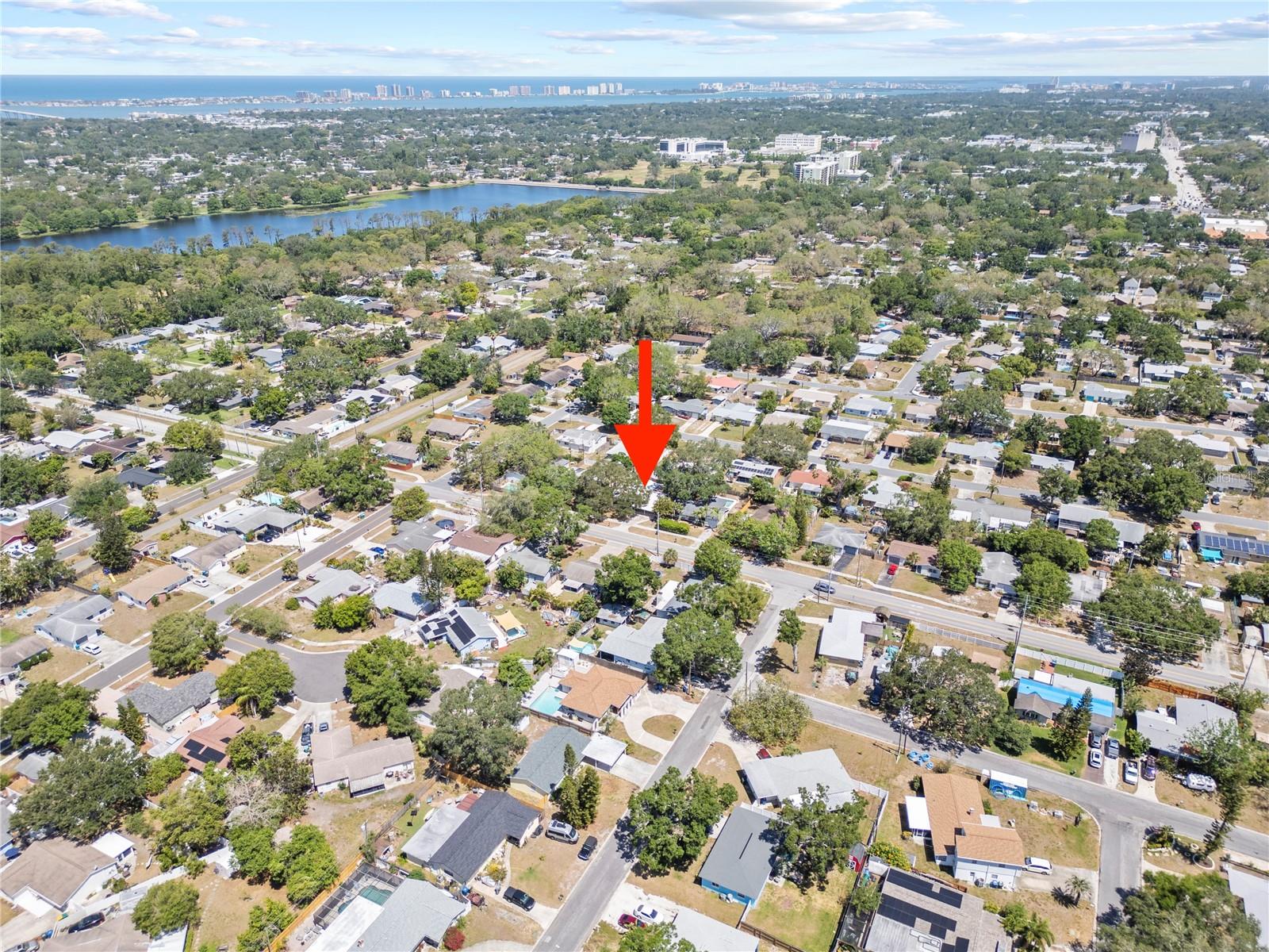 Image 3 of 30 For 920 16th Avenue Sw