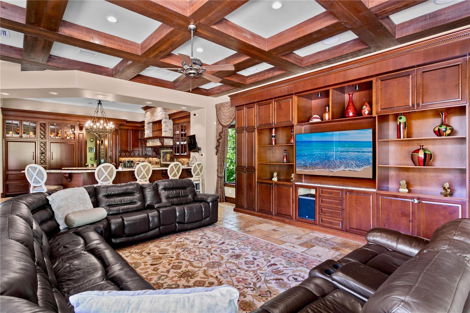 Listing photo id 13 for 1102 Merry Water Drive