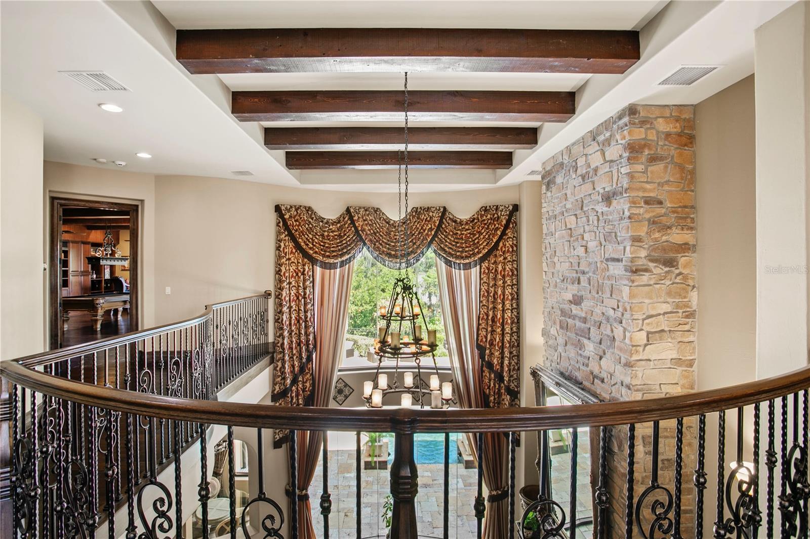 Listing photo id 38 for 1102 Merry Water Drive