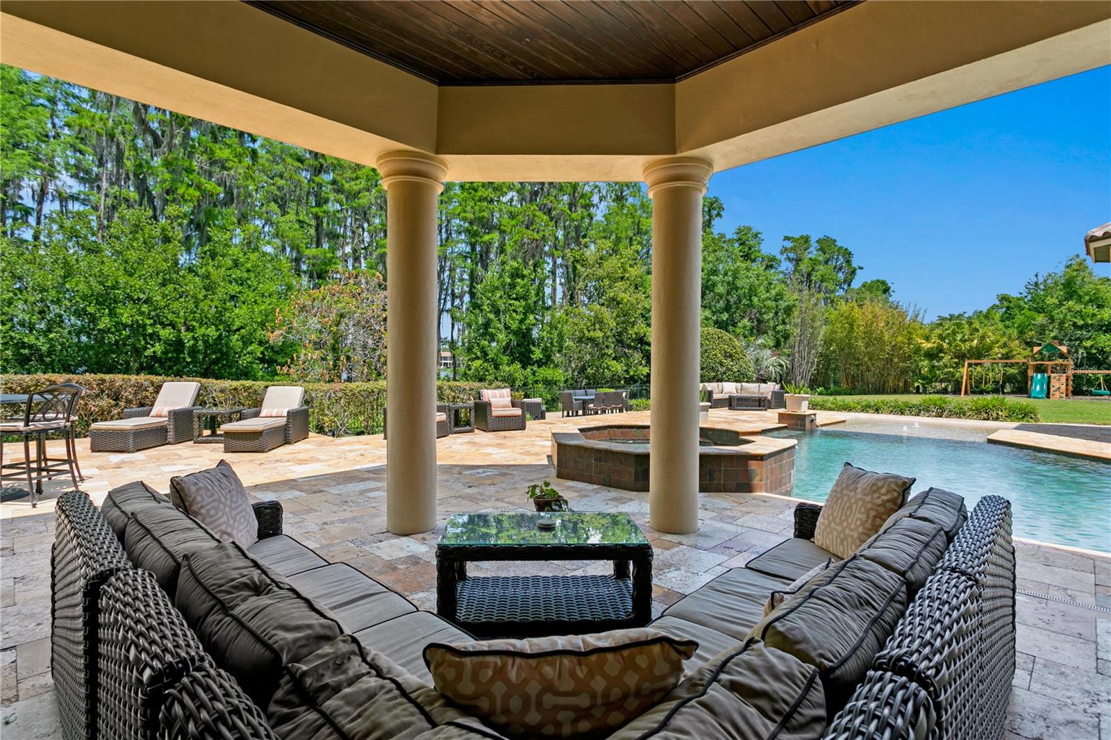 Listing photo id 56 for 1102 Merry Water Drive