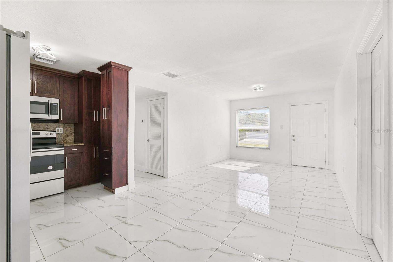 Image 3 of 35 For 6010 Blossom Avenue