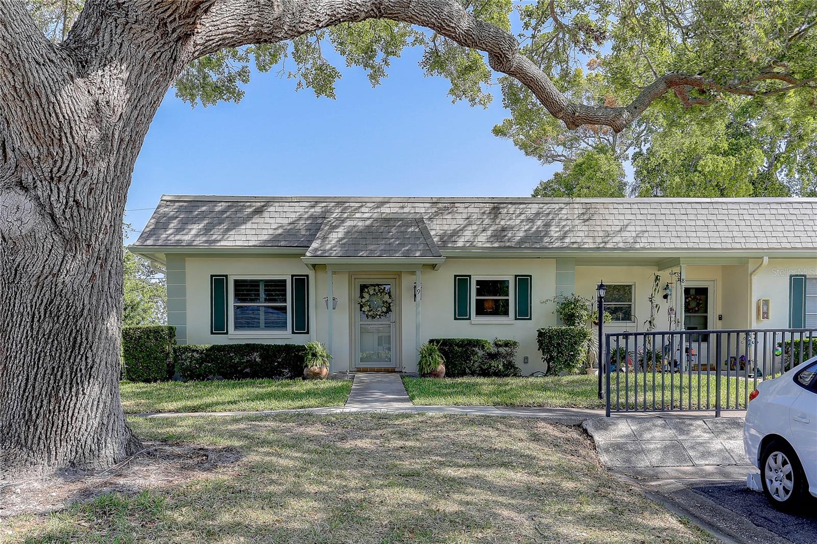 Details for 1430 Normandy Park Oaks Drive 9, CLEARWATER, FL 33756