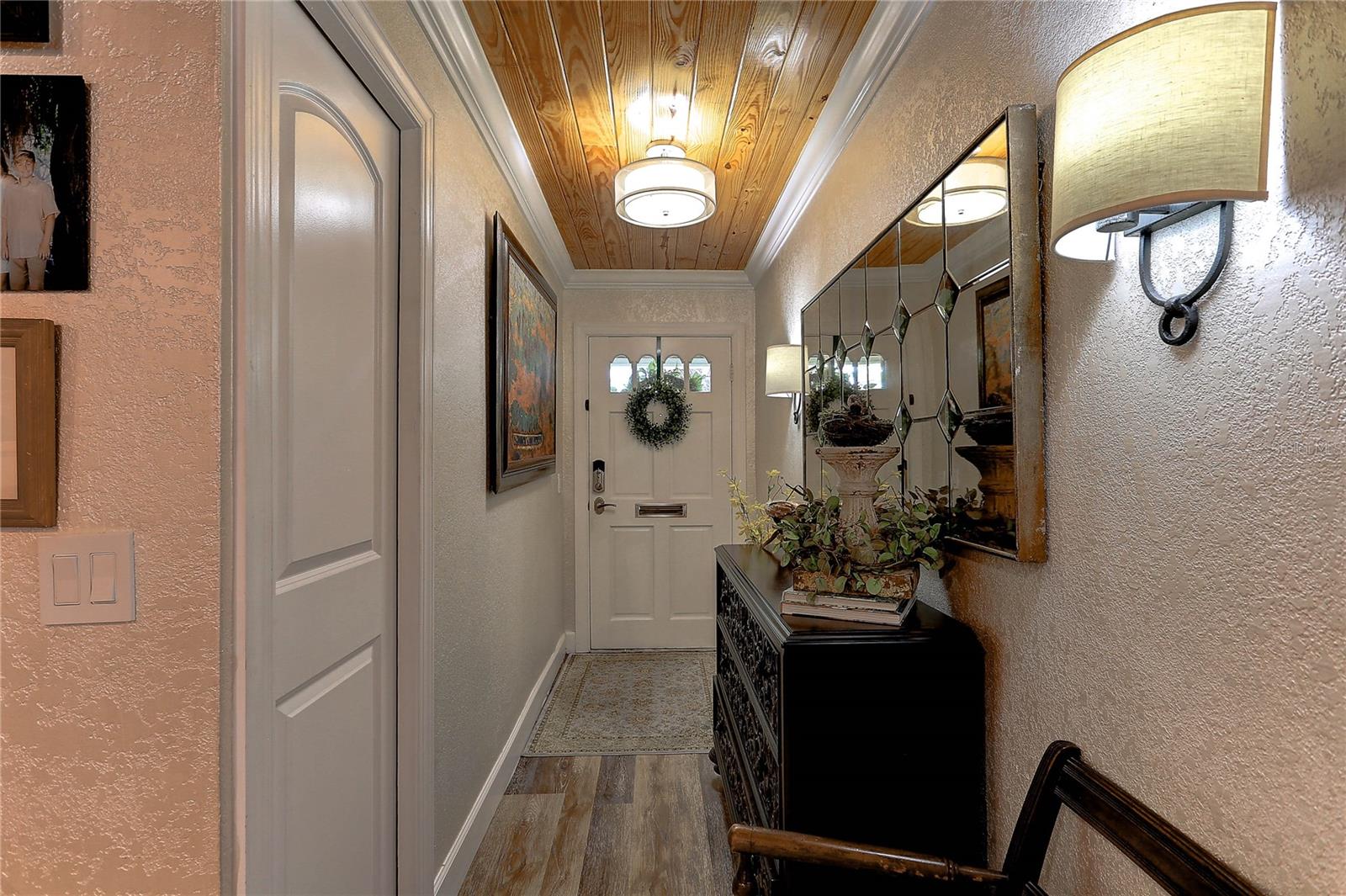 Image 8 of 45 For 1430 Normandy Park Oaks Drive 9
