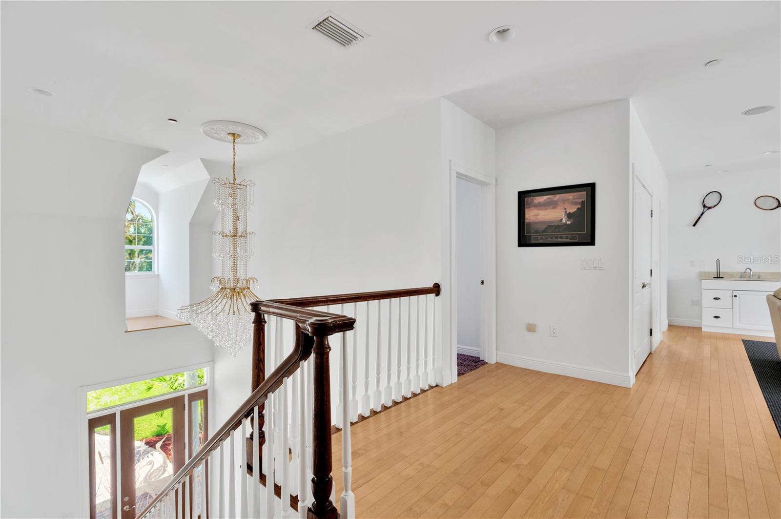 Image 60 of 99 For 16470 Oakview Circle