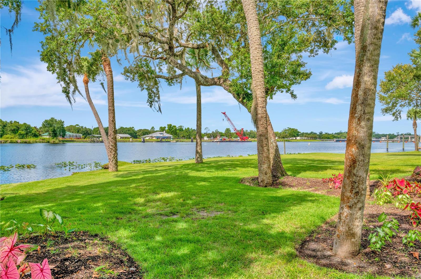 Image 91 of 99 For 16470 Oakview Circle