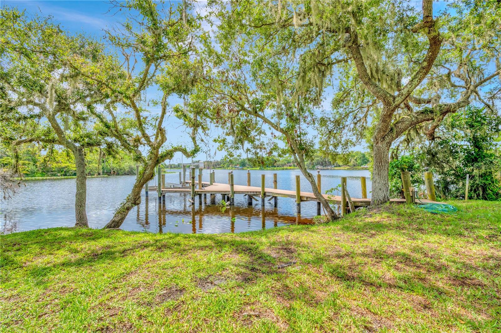 Image 95 of 99 For 16470 Oakview Circle