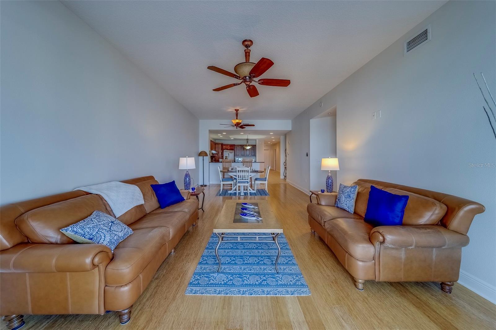 Image 10 of 44 For 17735 Gulf Boulevard 202