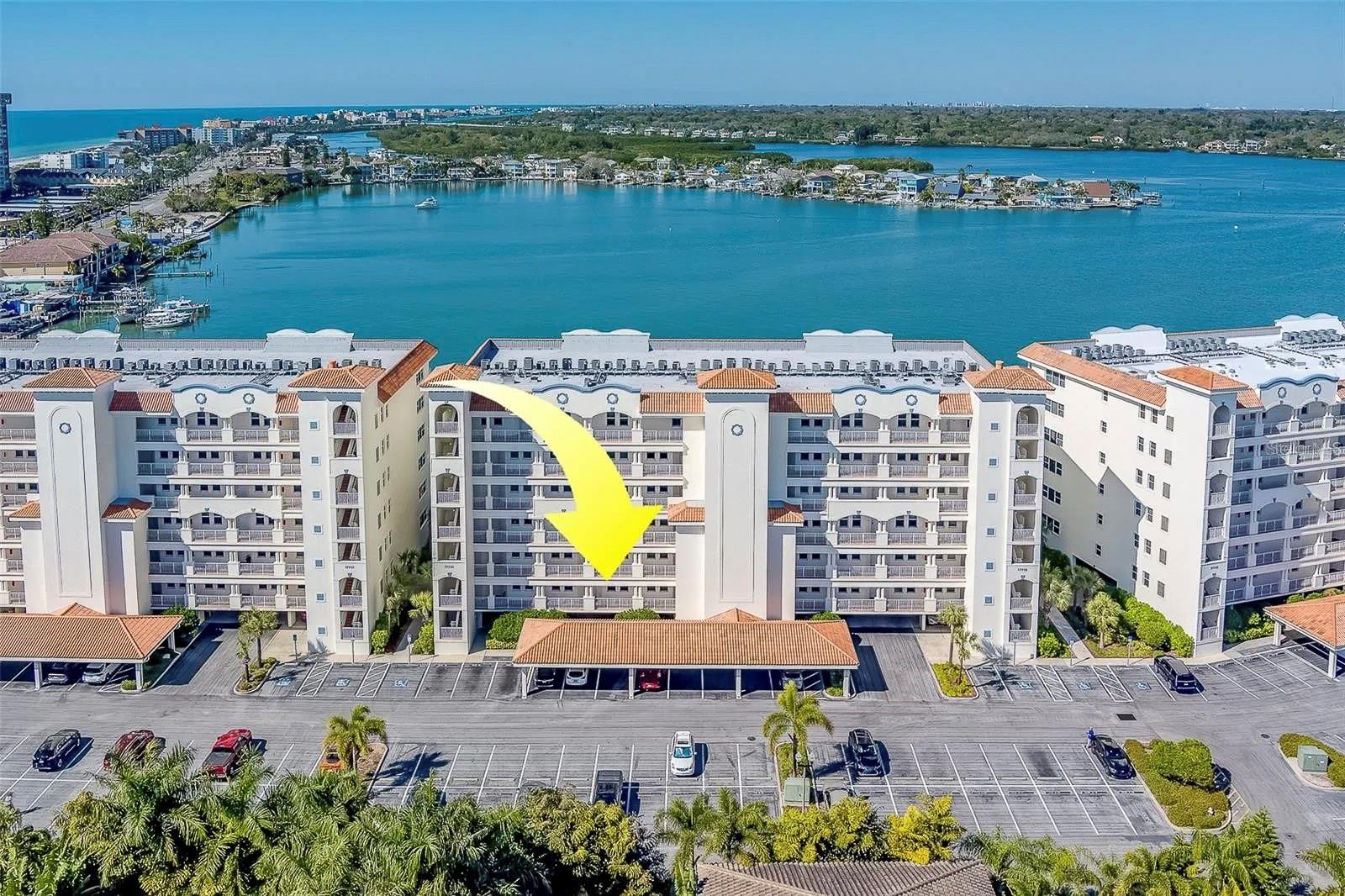 Image 33 of 44 For 17735 Gulf Boulevard 202