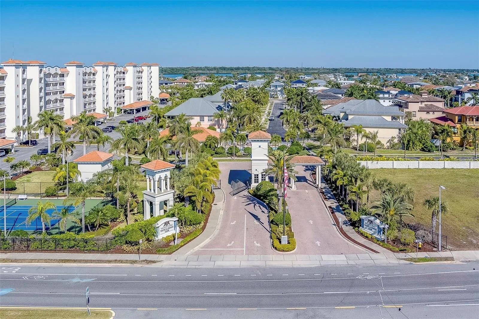 Image 34 of 44 For 17735 Gulf Boulevard 202