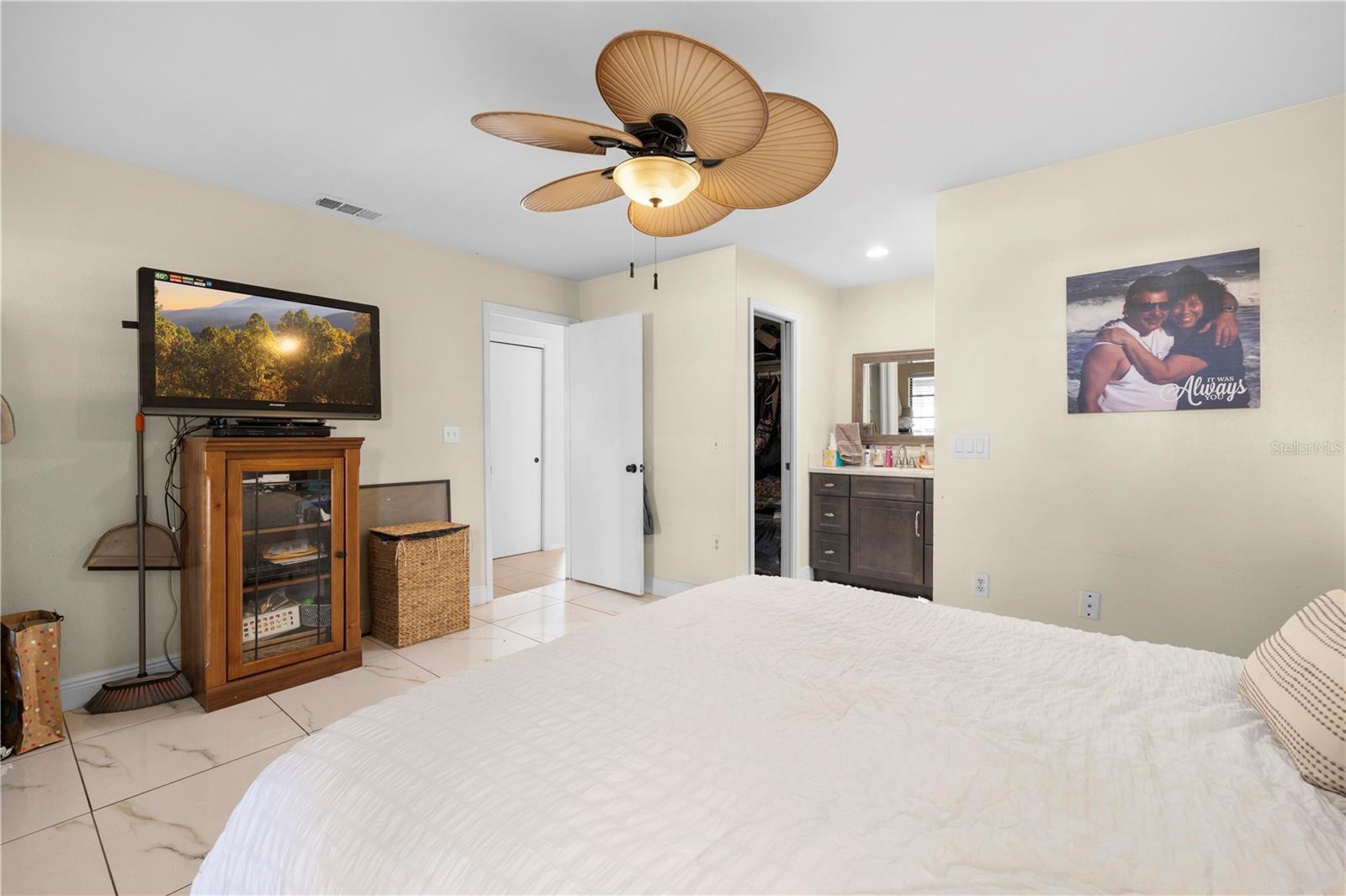 Image 41 of 59 For 11318 Stoneybrook Path