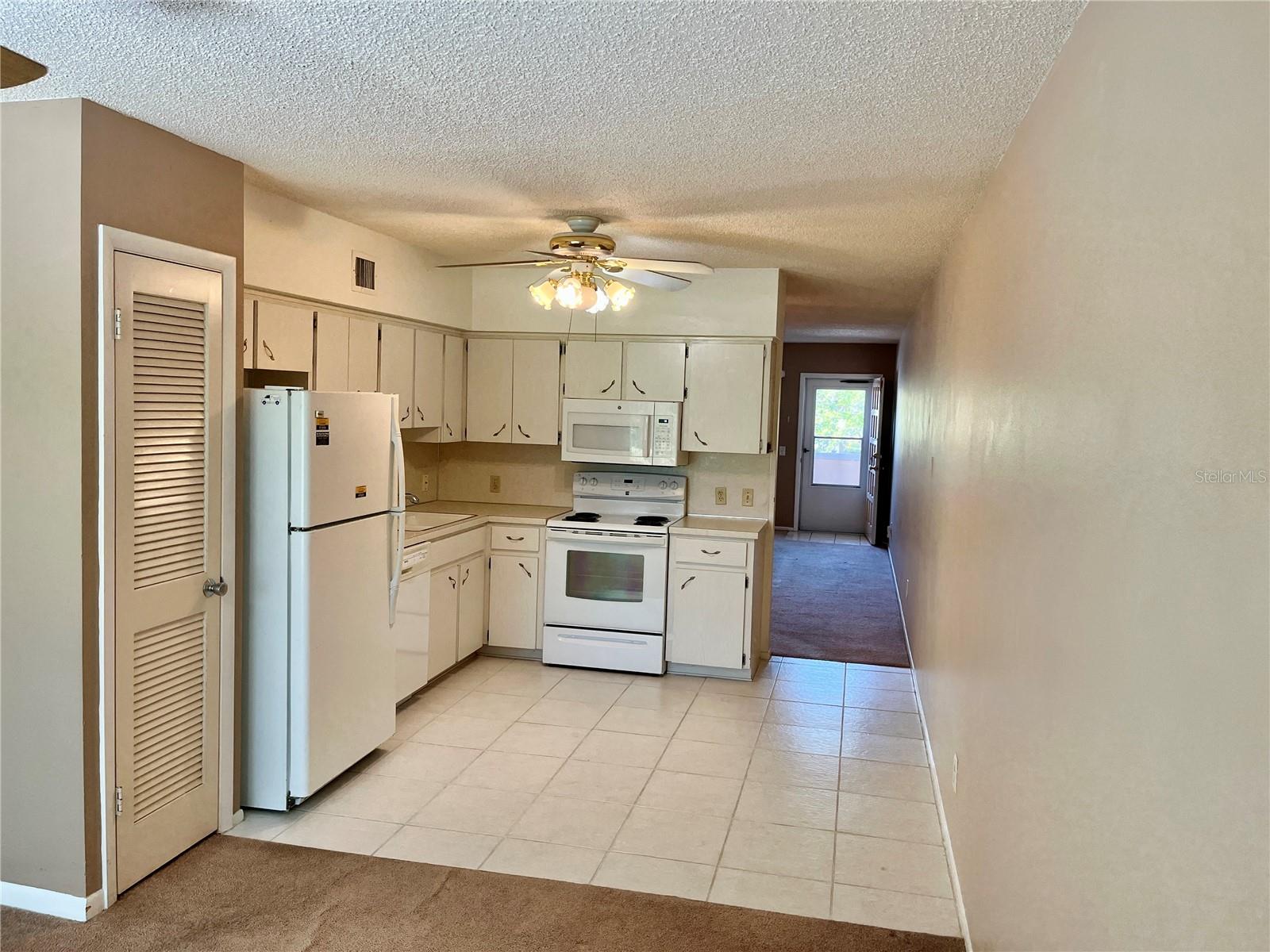 Image 10 of 43 For 2287 Philippine Drive 29