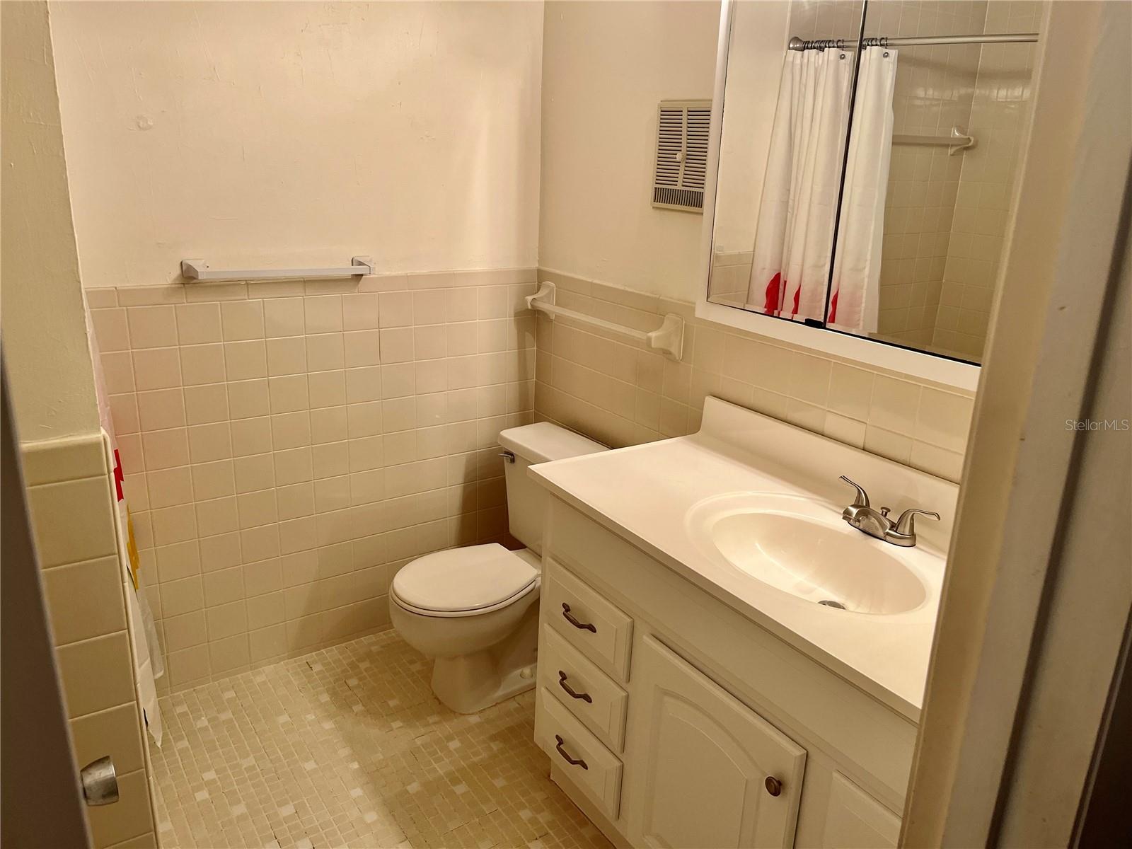 Image 16 of 43 For 2287 Philippine Drive 29