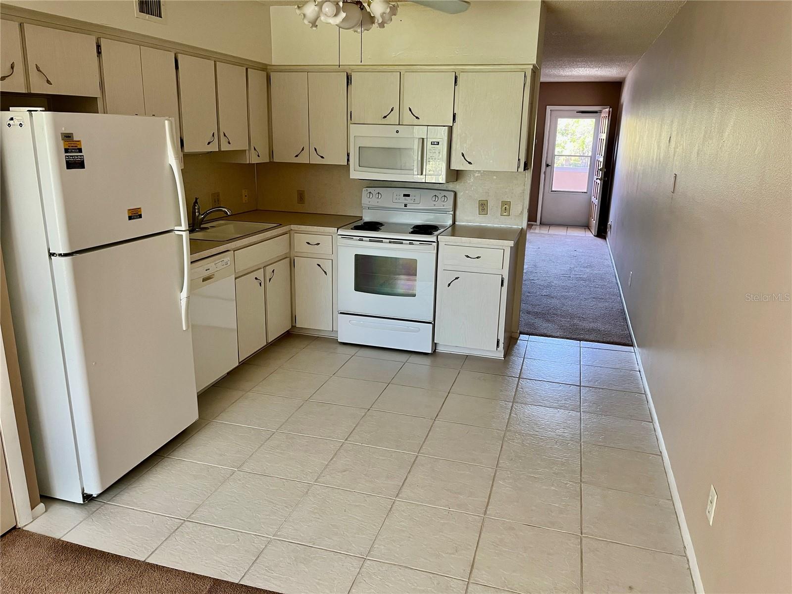 Image 9 of 43 For 2287 Philippine Drive 29
