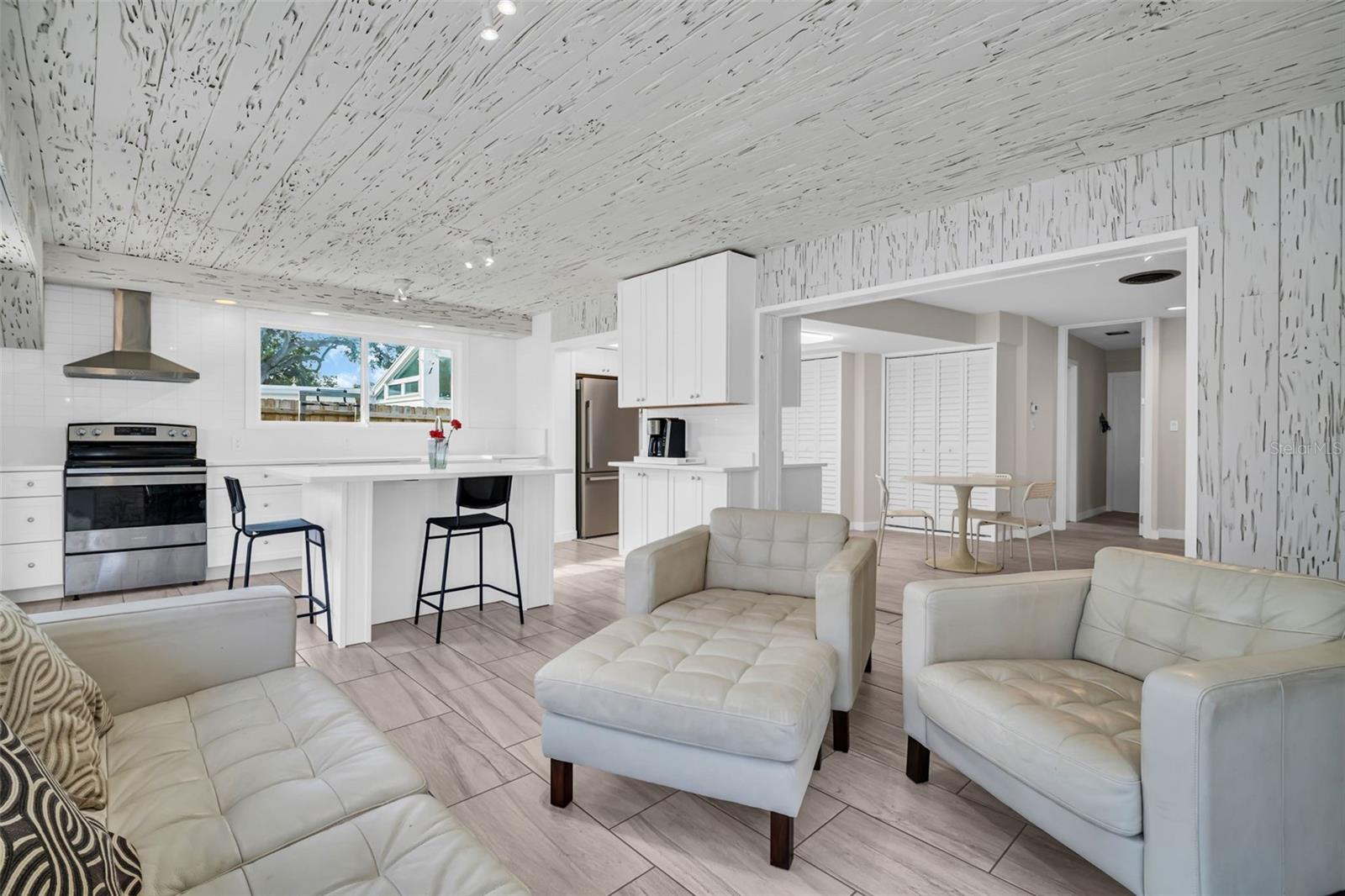 Image 11 of 49 For 307 Orangewood Lane