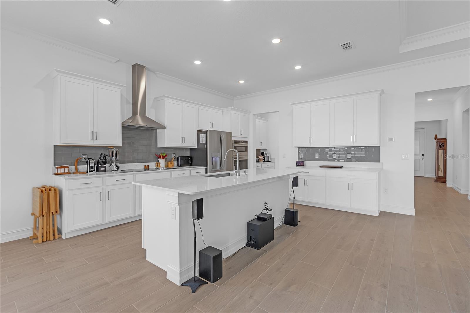 Listing photo id 18 for 12572 Bergstrom Bay Drive