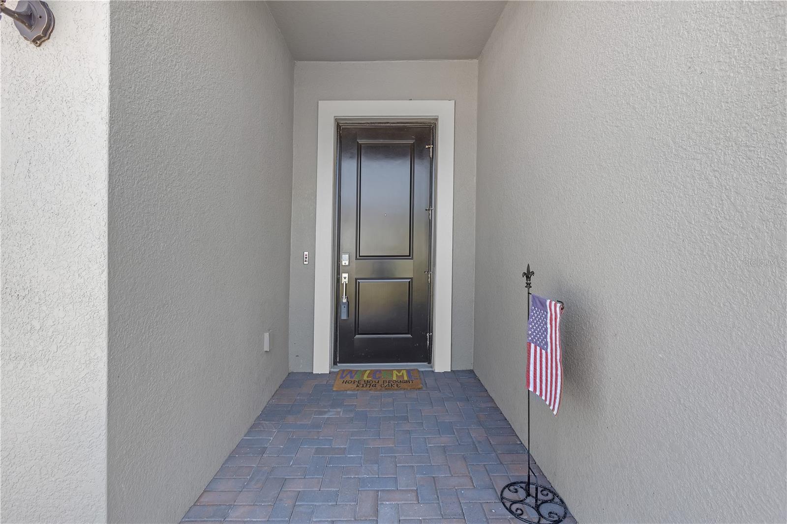 Listing photo id 1 for 12572 Bergstrom Bay Drive