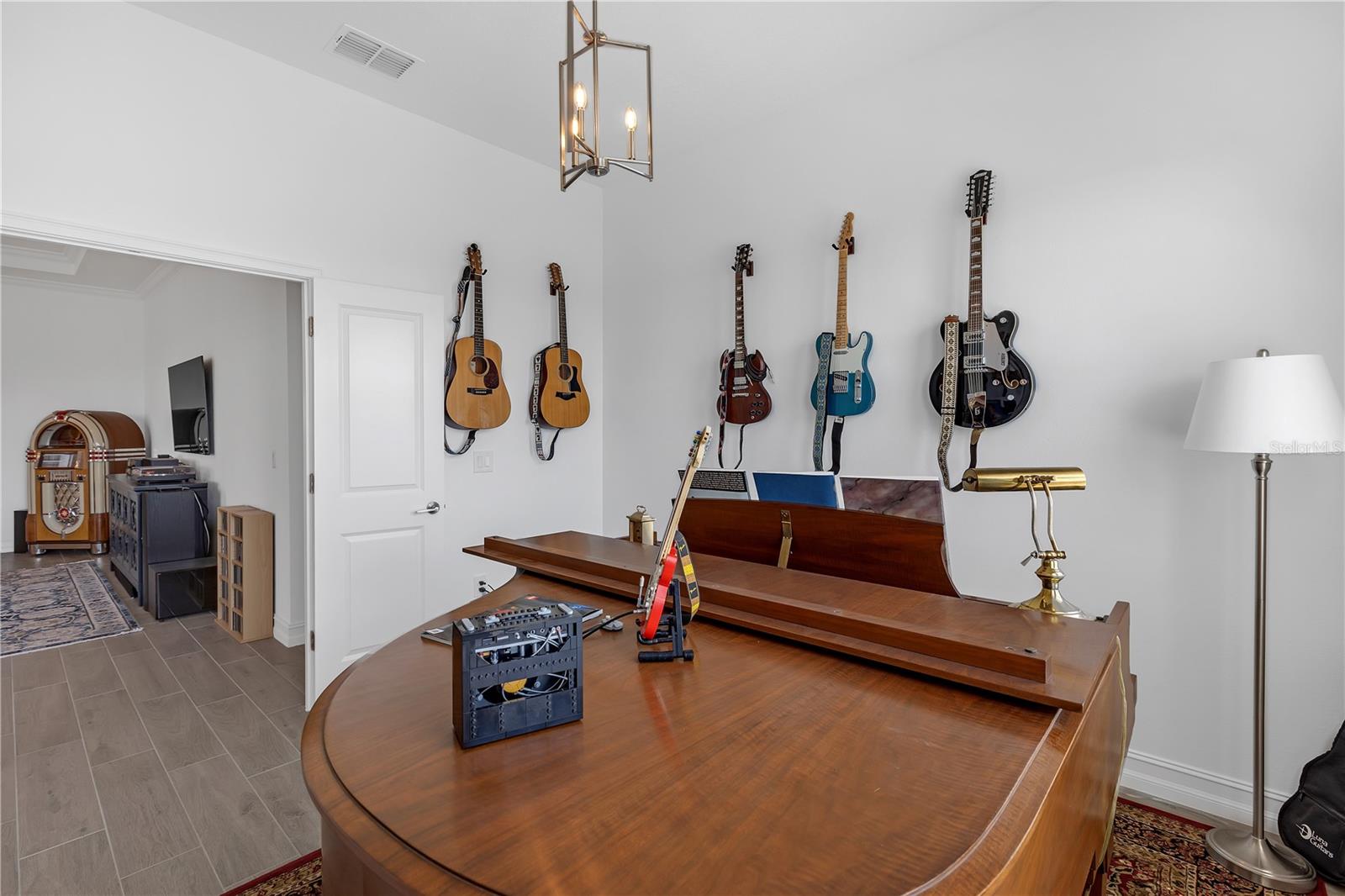 Listing photo id 31 for 12572 Bergstrom Bay Drive