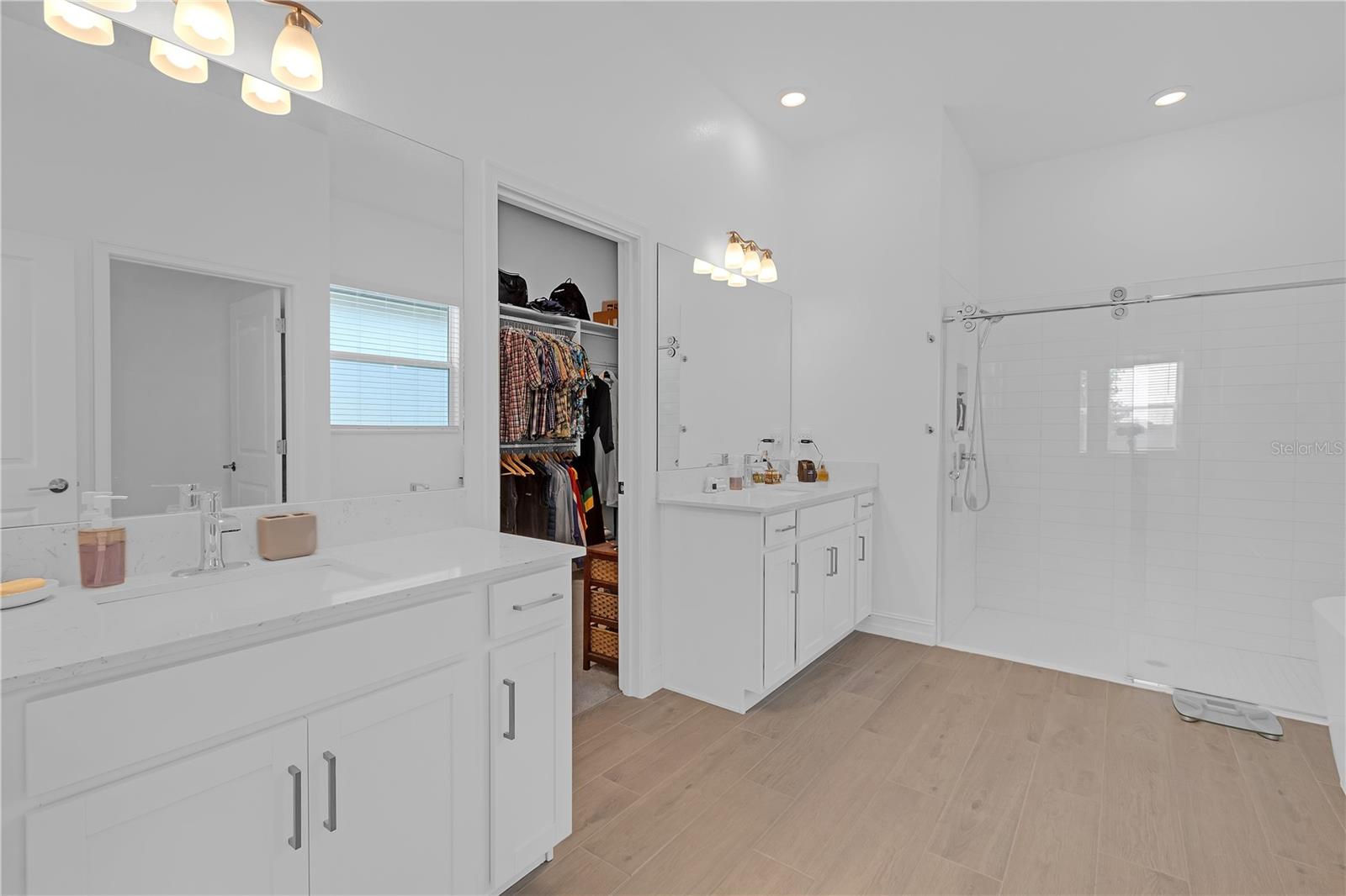 Listing photo id 35 for 12572 Bergstrom Bay Drive