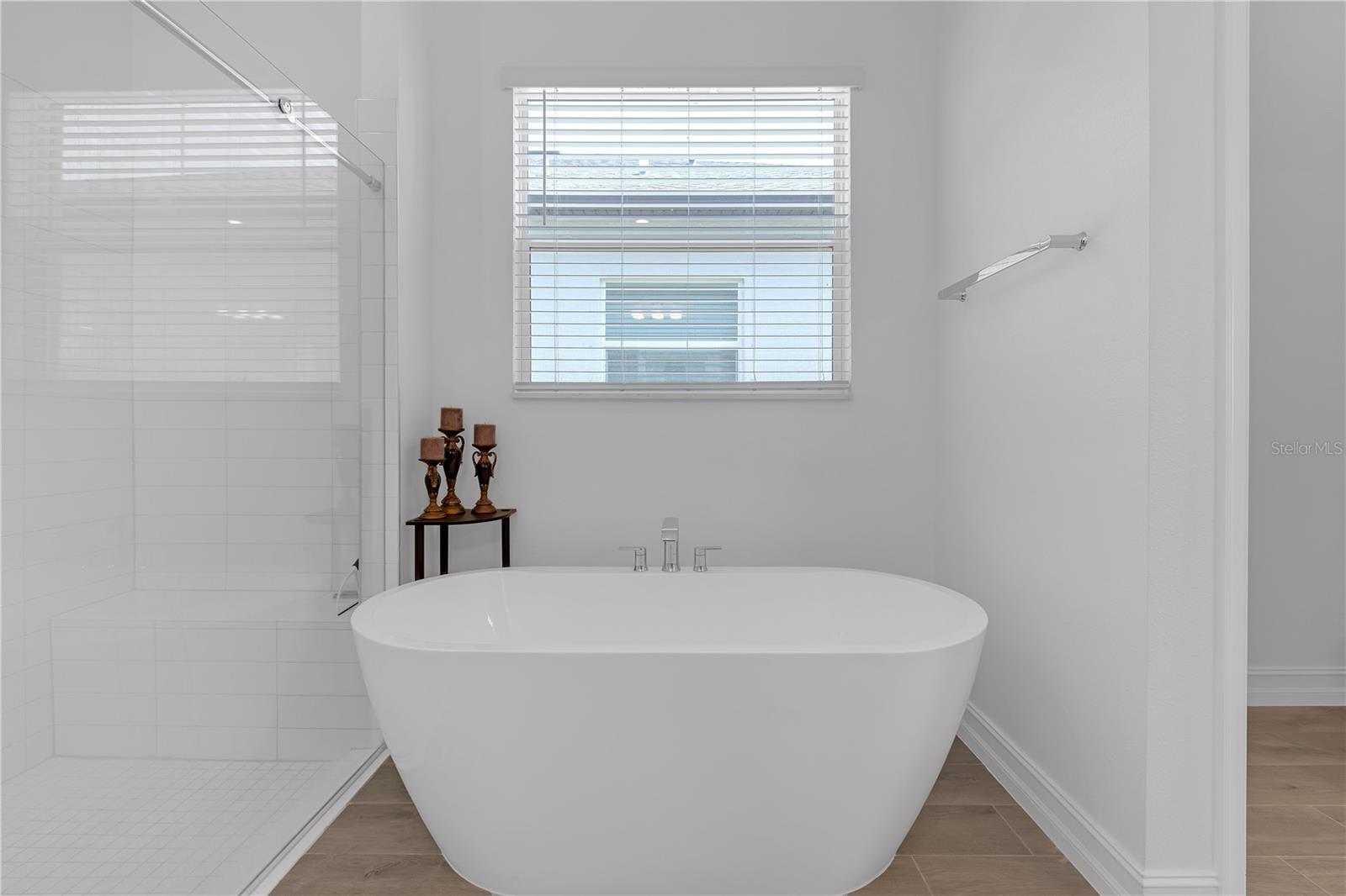 Listing photo id 37 for 12572 Bergstrom Bay Drive