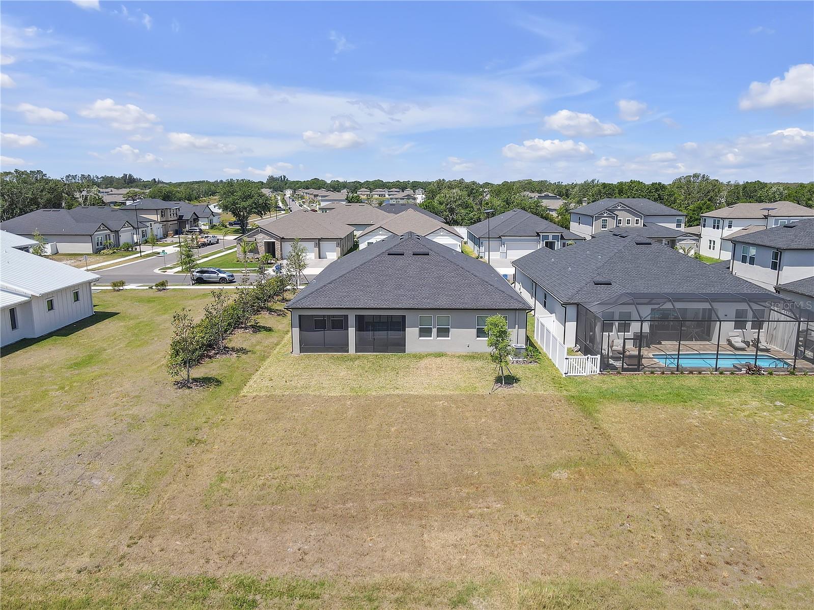 Listing photo id 57 for 12572 Bergstrom Bay Drive