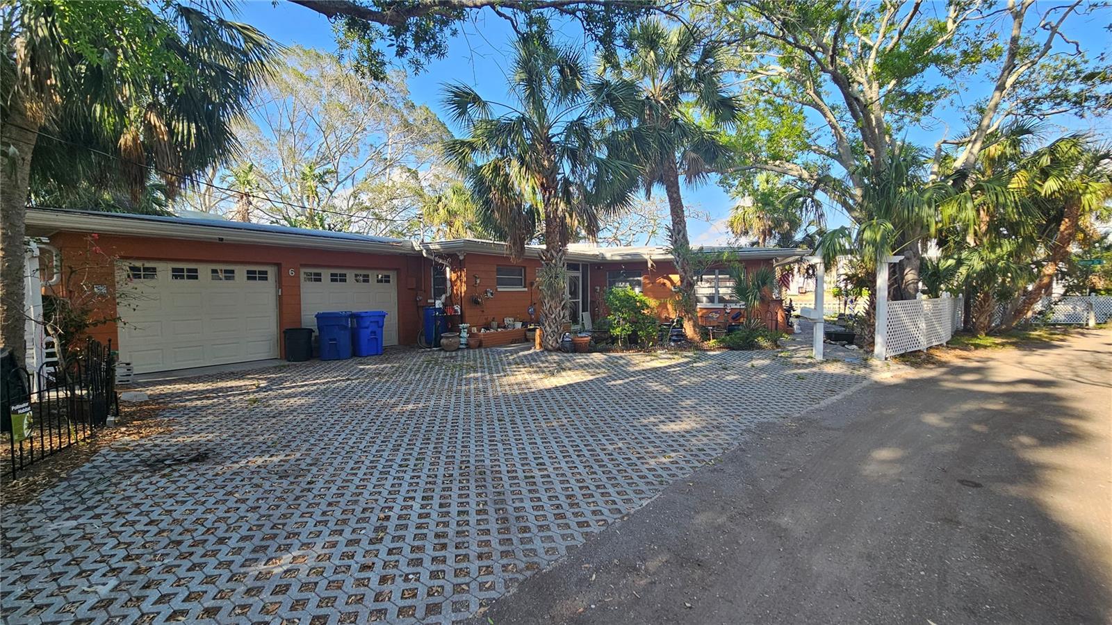 Details for 6 Sea Lane S, ST PETERSBURG, FL 33705