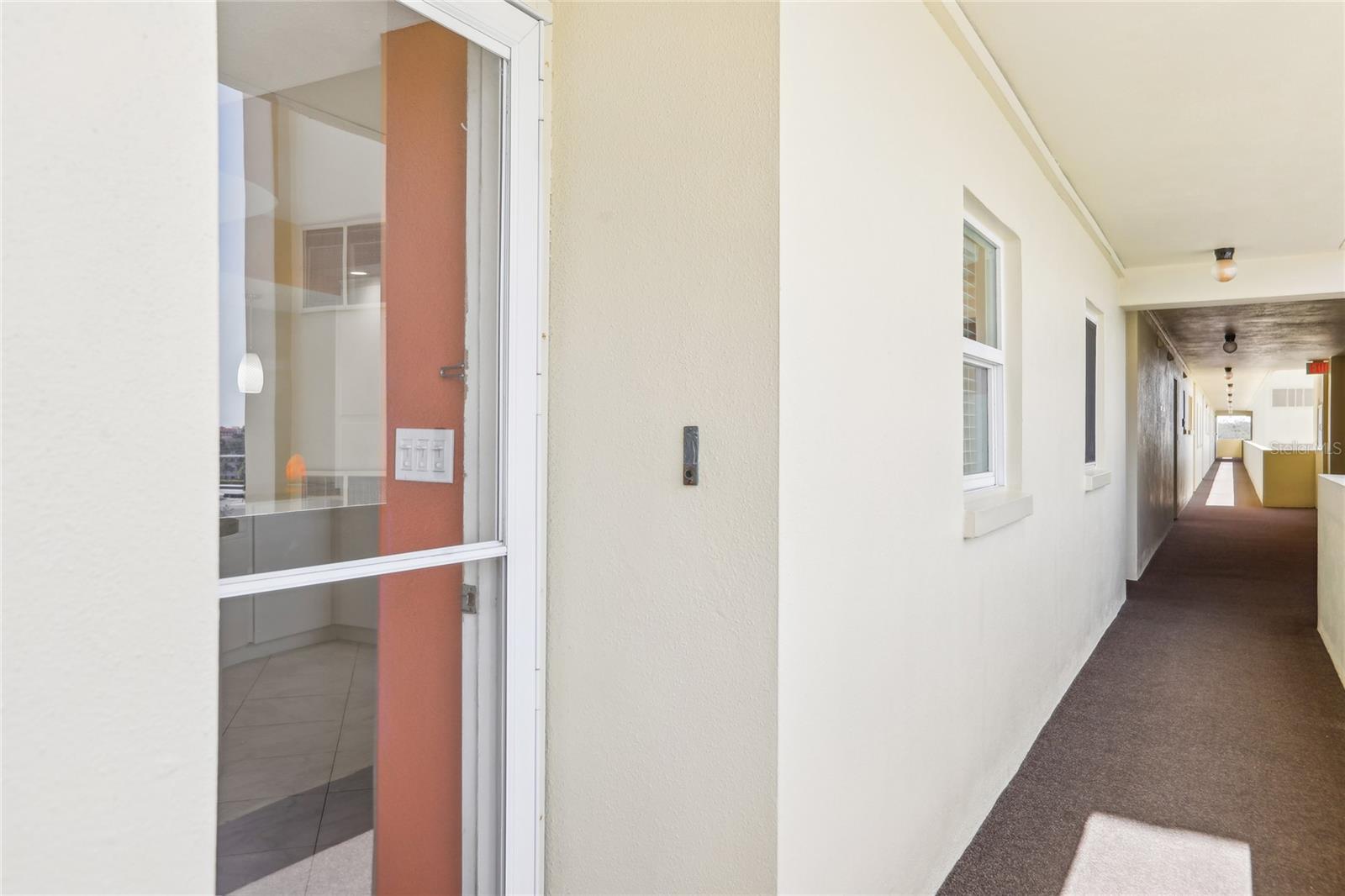 Image 10 of 19 For 4725 Cove Circle 604