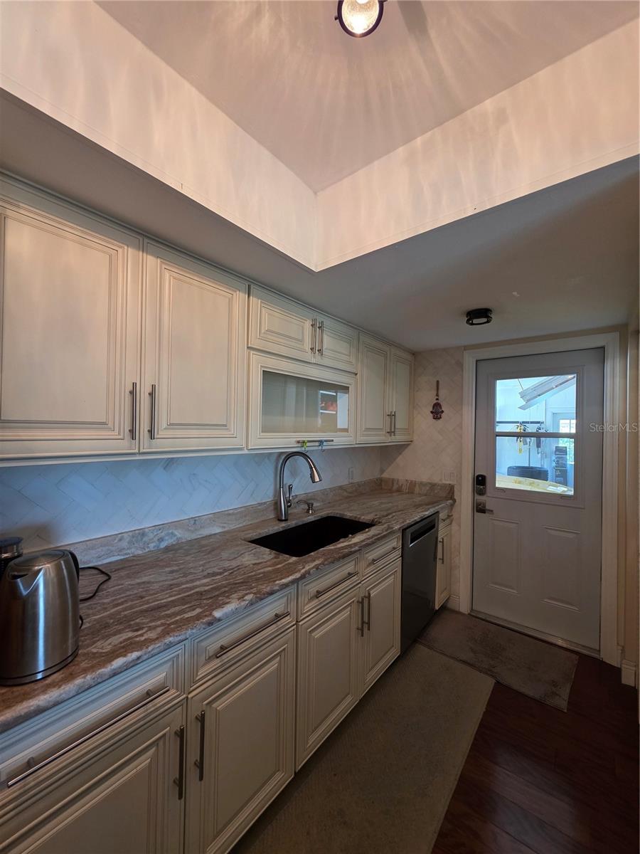 Image 12 of 41 For 2310 Medford Lane