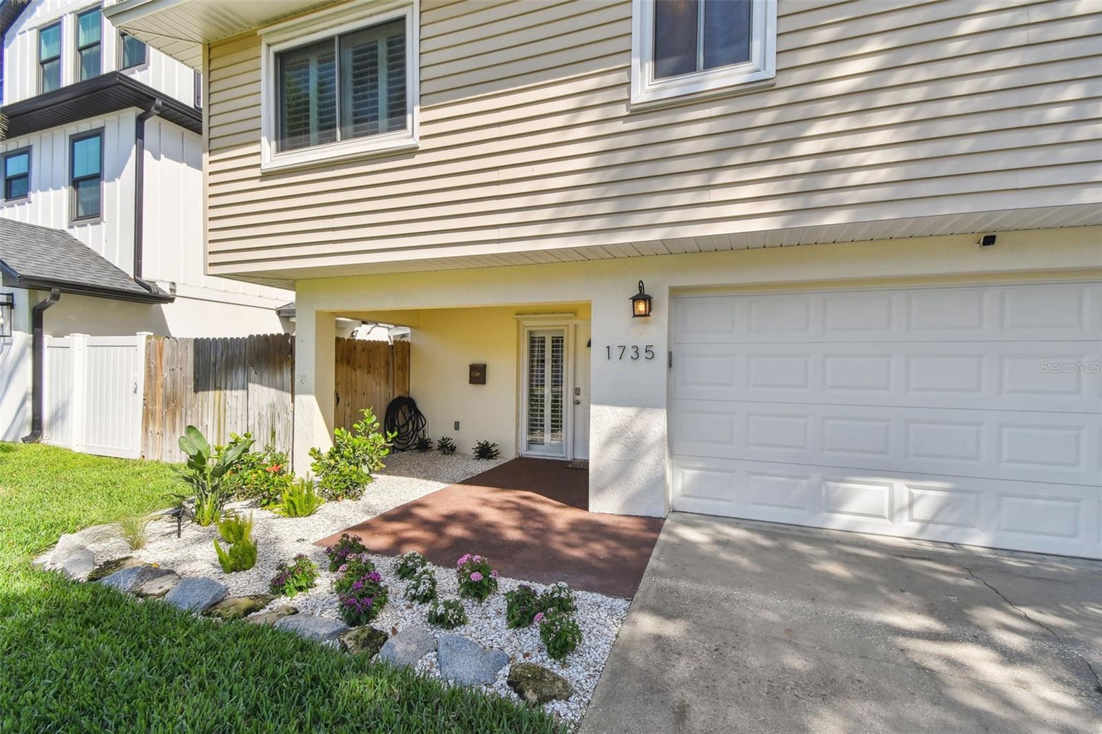 Image 5 of 77 For 1735 Maryland Avenue Ne