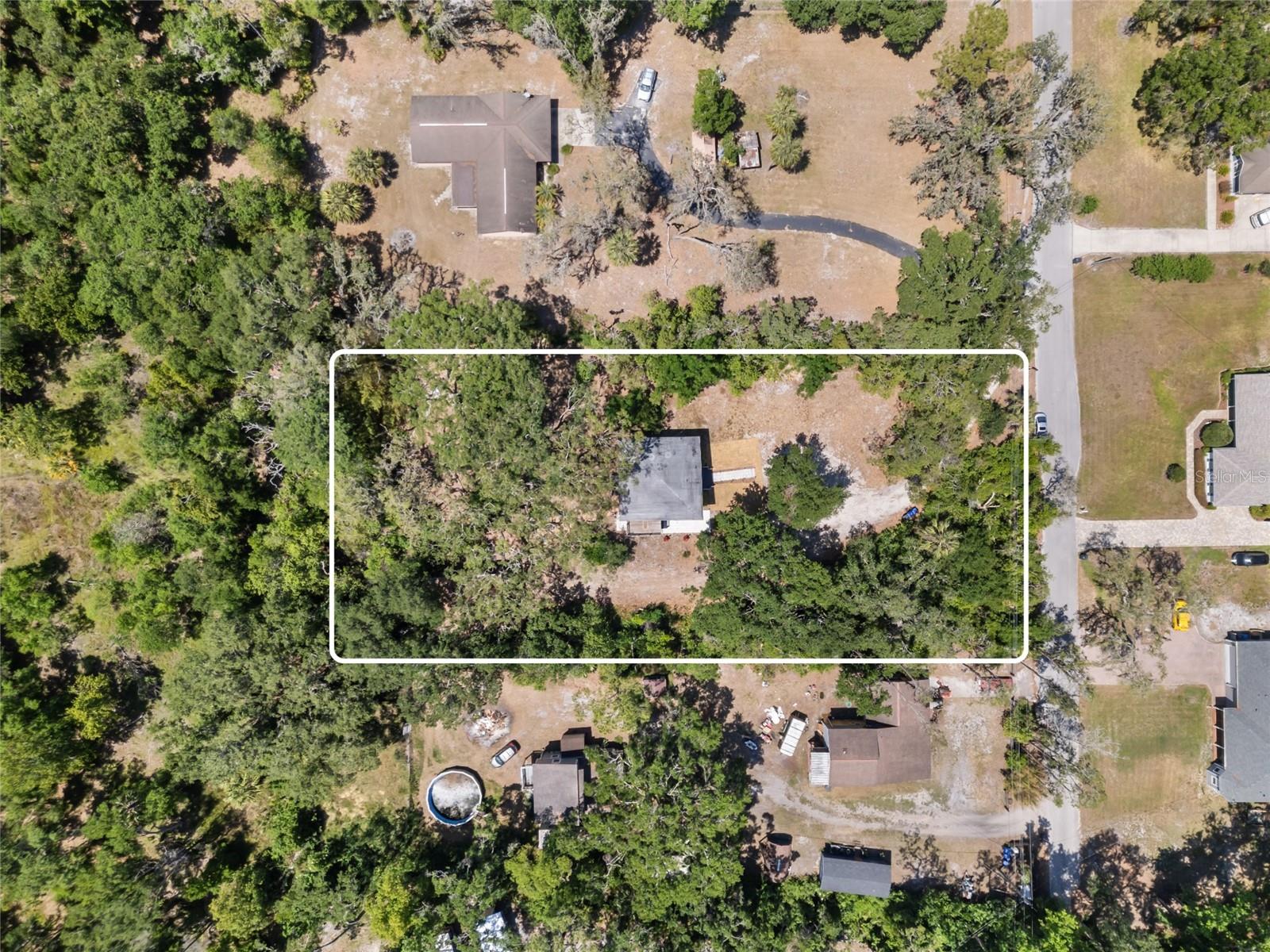 Image 48 of 49 For 18816 Carr Dr