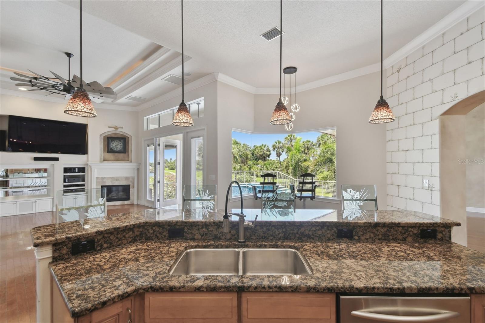 Image 32 of 93 For 2605 59th Street S