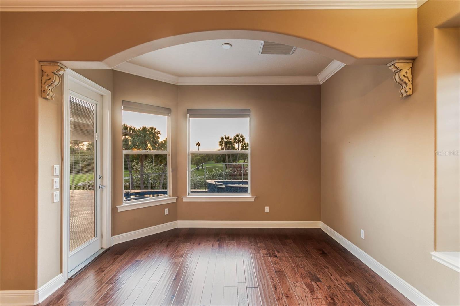 Image 37 of 93 For 2605 59th Street S