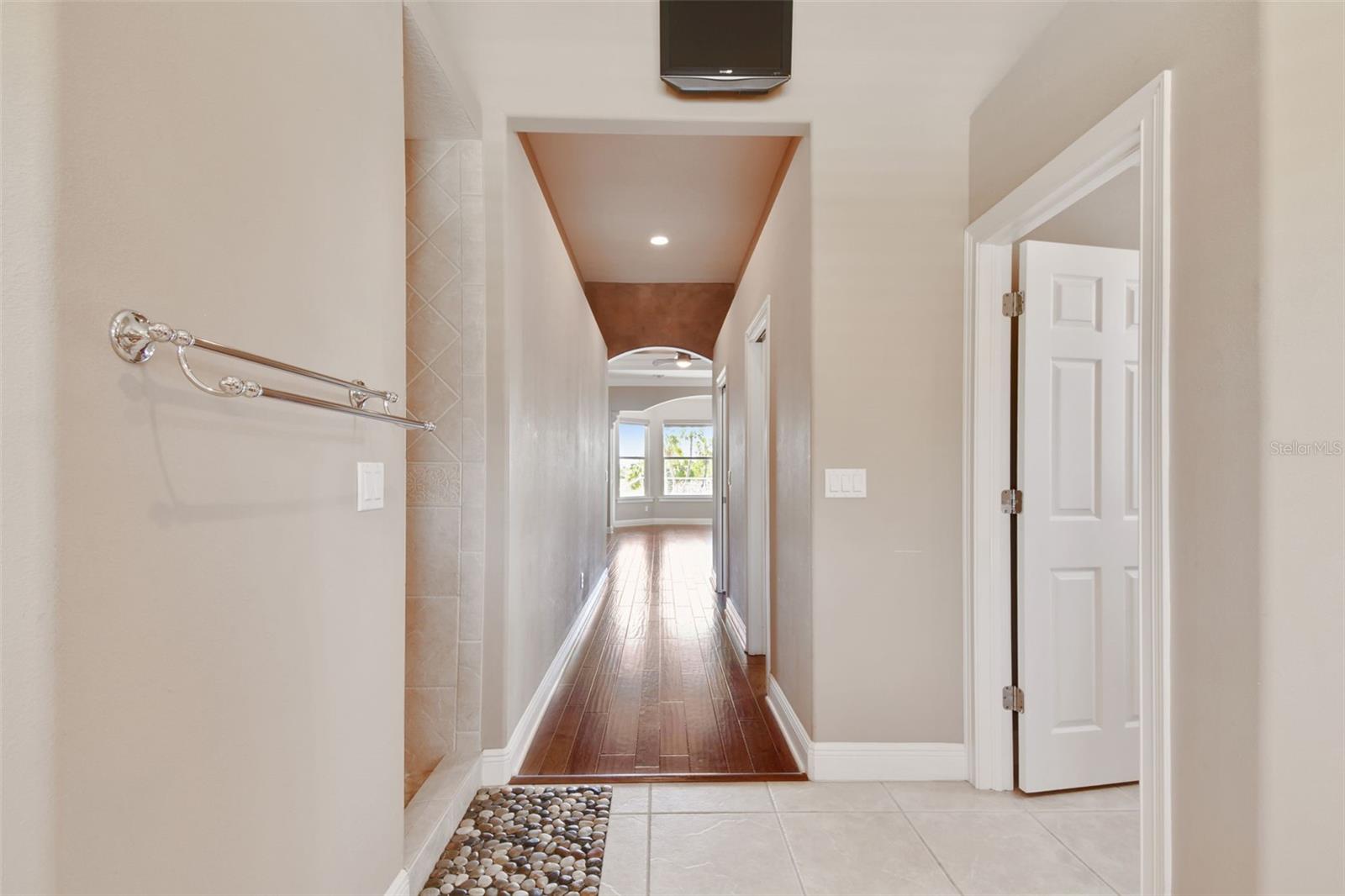 Image 44 of 93 For 2605 59th Street S