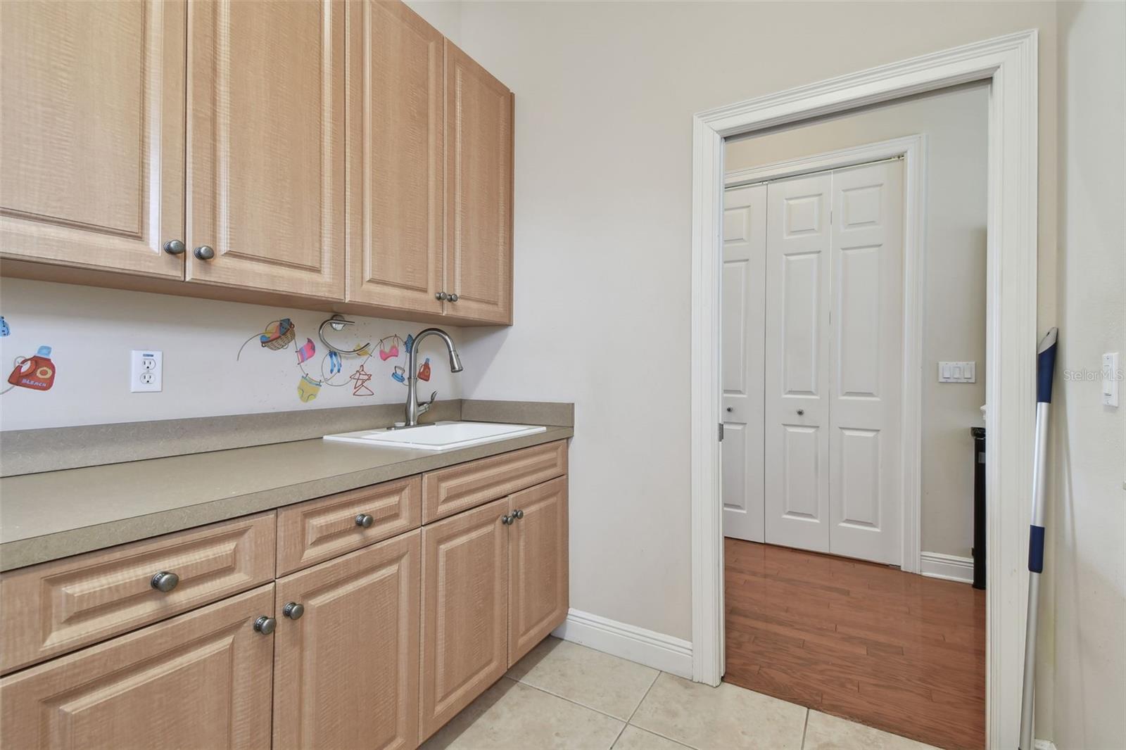 Image 66 of 93 For 2605 59th Street S