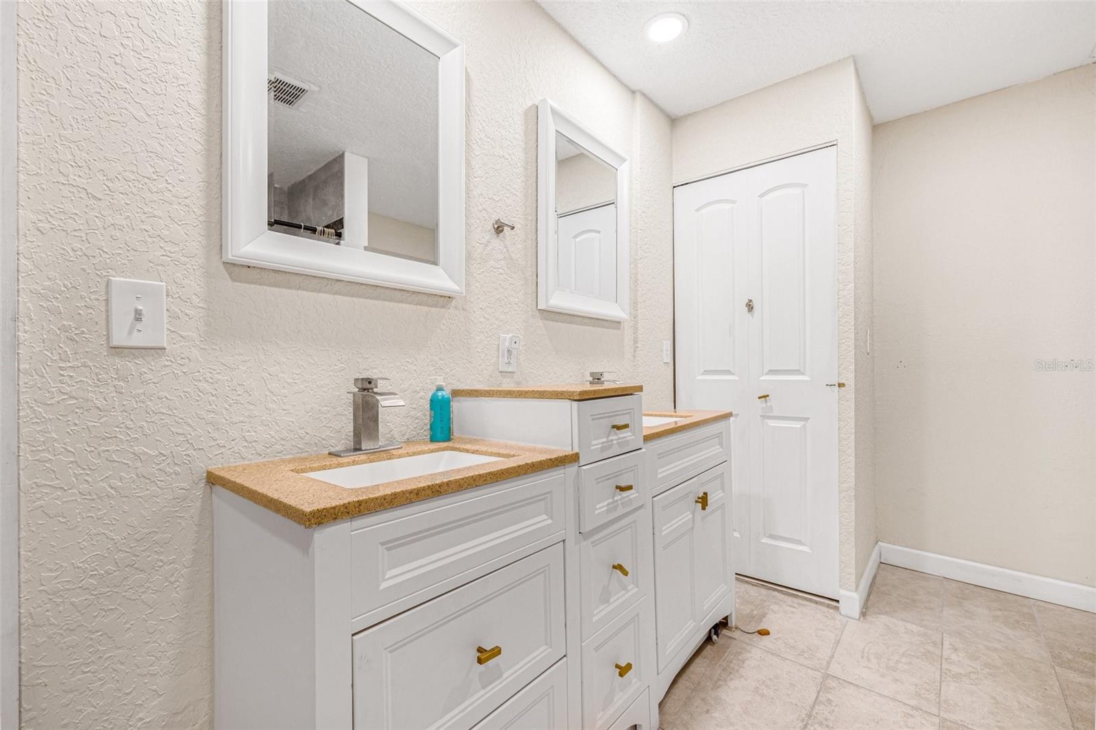 Image 20 of 25 For 3301 9th Avenue N