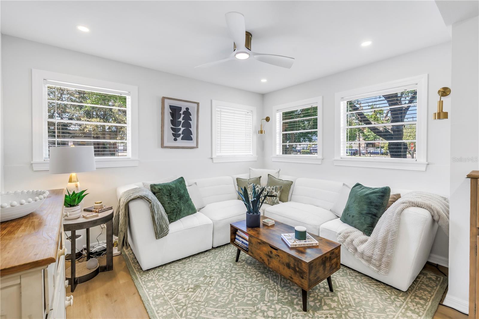 Image 10 of 40 For 420 Matanzas Avenue