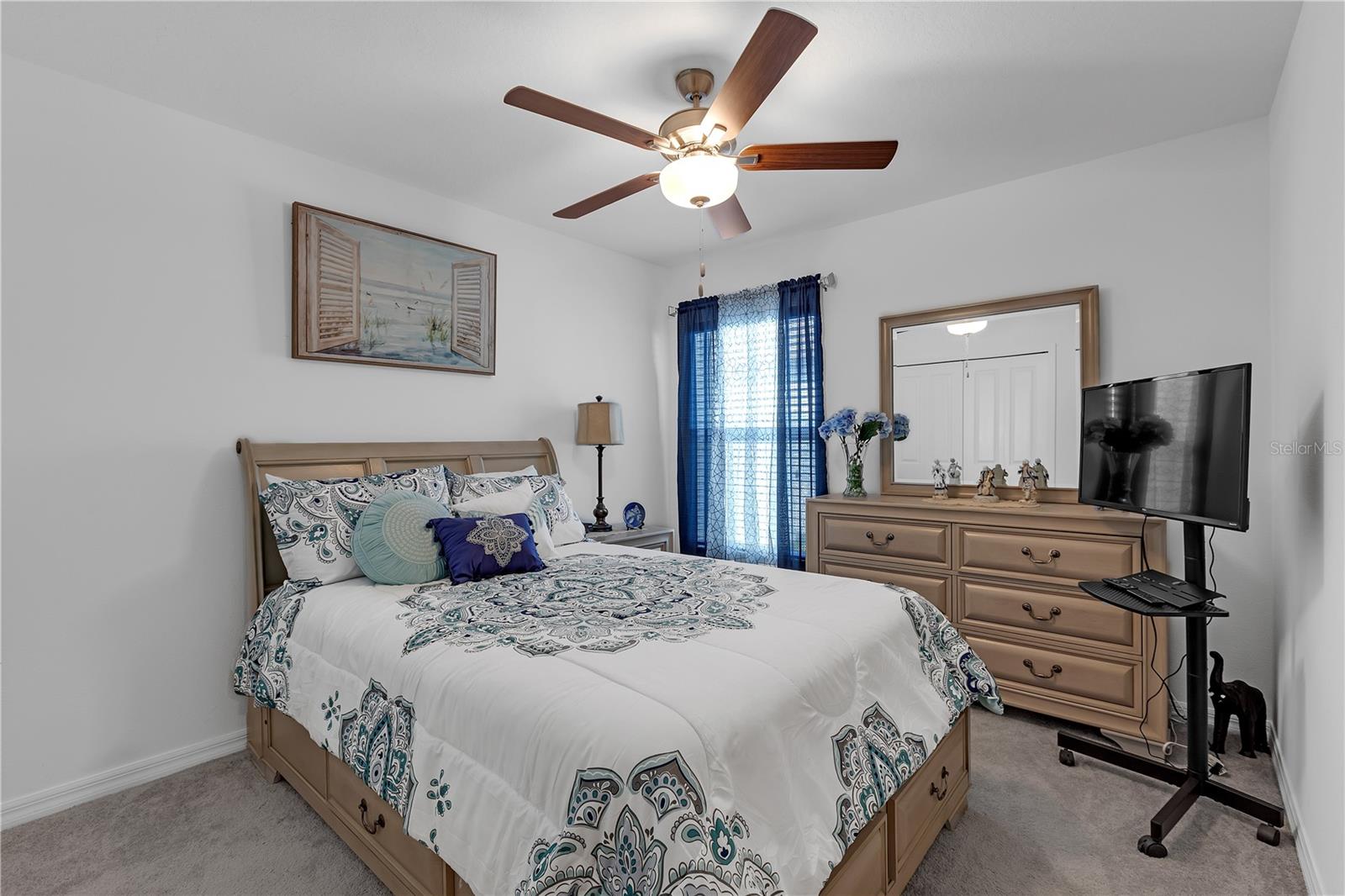 Listing photo id 9 for 36568 Garden Wall Way